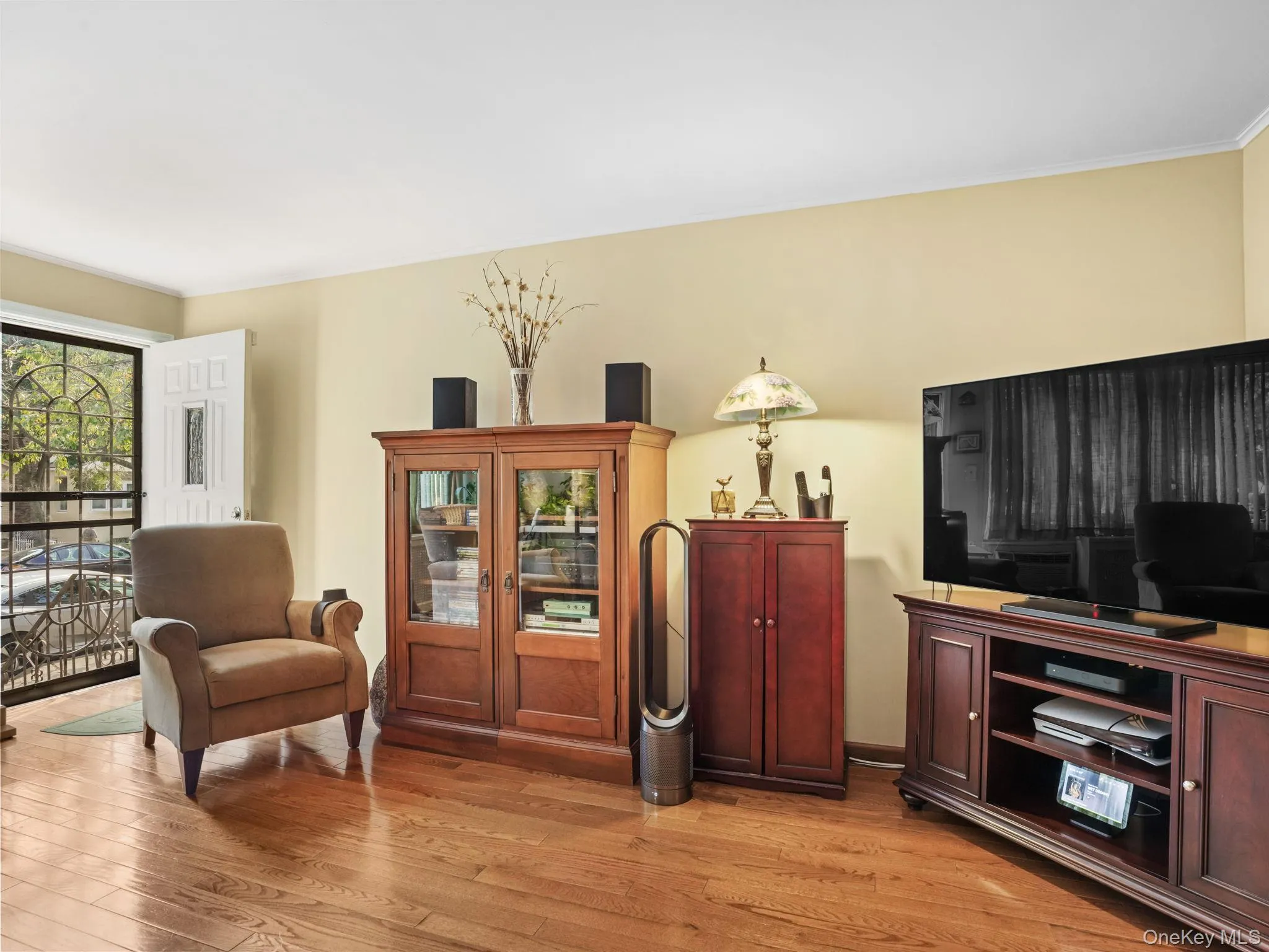 84-17 107th Avenue, New York, NY, 3 Bedrooms Bedrooms, 6 Rooms Rooms,1 BathroomBathrooms,Residential,For Rent,107th,0,1050083 84-17 107th Avenue, New York, NY, 3 Bedrooms Bedrooms, 6 Rooms Rooms,1 BathroomBathrooms,Residential,For Rent,107th,0,1050083