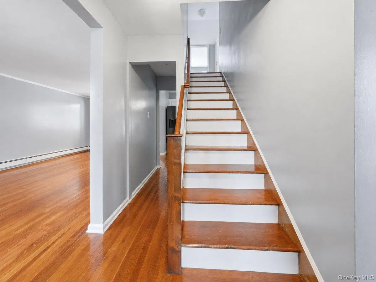 140 Whitman Road, Yonkers, NY, 4 Bedrooms Bedrooms, 12 Rooms Rooms,2 BathroomsBathrooms,Residential,For Rent,Whitman,0,1050087 140 Whitman Road, Yonkers, NY, 4 Bedrooms Bedrooms, 12 Rooms Rooms,2 BathroomsBathrooms,Residential,For Rent,Whitman,0,1050087