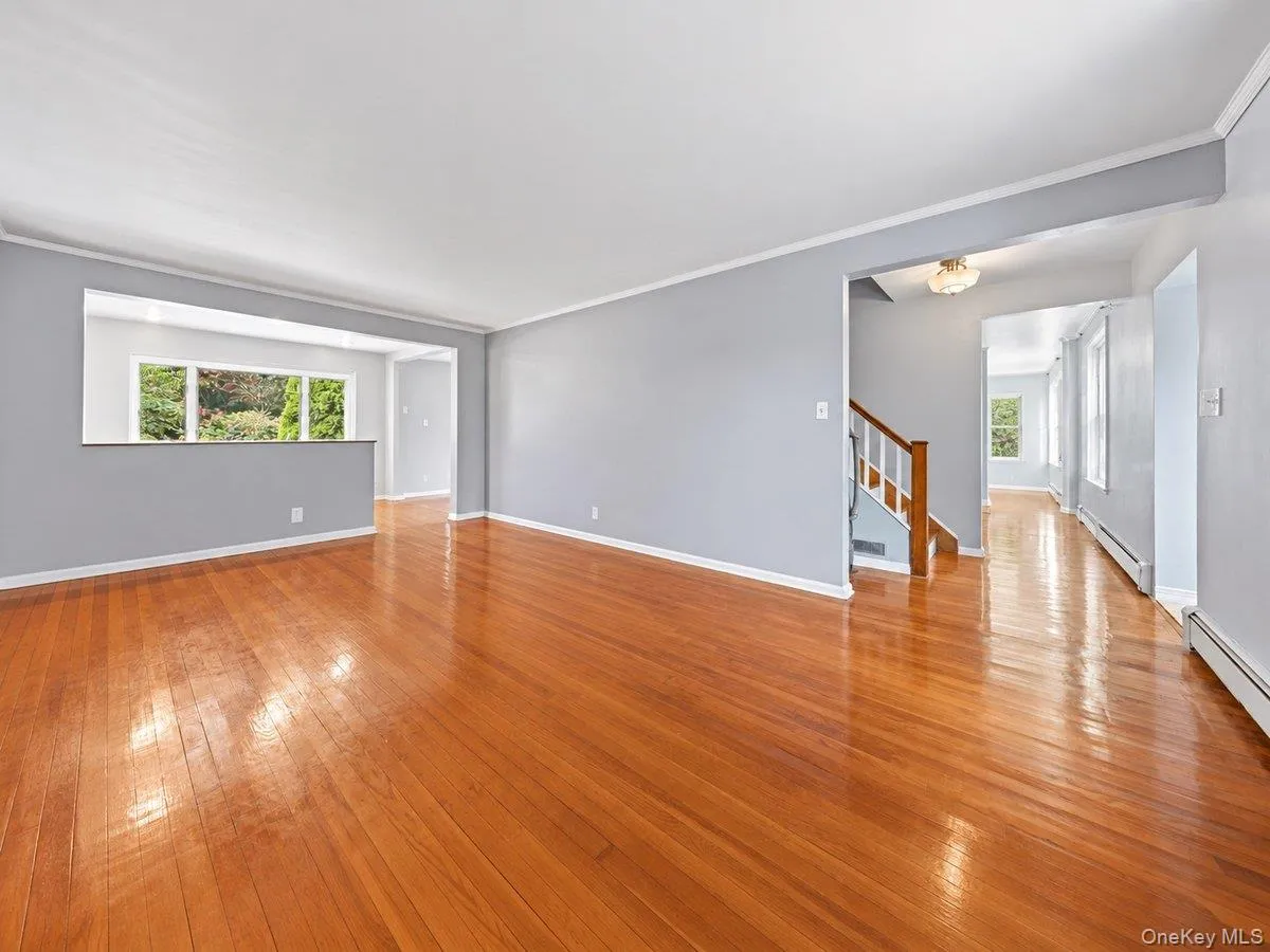 140 Whitman Road, Yonkers, NY, 4 Bedrooms Bedrooms, 12 Rooms Rooms,2 BathroomsBathrooms,Residential,For Rent,Whitman,0,1050087 140 Whitman Road, Yonkers, NY, 4 Bedrooms Bedrooms, 12 Rooms Rooms,2 BathroomsBathrooms,Residential,For Rent,Whitman,0,1050087