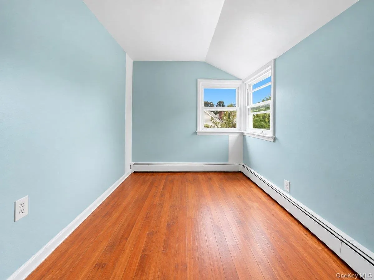 140 Whitman Road, Yonkers, NY, 4 Bedrooms Bedrooms, 12 Rooms Rooms,2 BathroomsBathrooms,Residential,For Rent,Whitman,0,1050087 140 Whitman Road, Yonkers, NY, 4 Bedrooms Bedrooms, 12 Rooms Rooms,2 BathroomsBathrooms,Residential,For Rent,Whitman,0,1050087