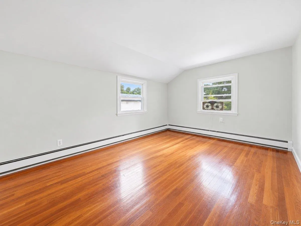 140 Whitman Road, Yonkers, NY, 4 Bedrooms Bedrooms, 12 Rooms Rooms,2 BathroomsBathrooms,Residential,For Rent,Whitman,0,1050087 140 Whitman Road, Yonkers, NY, 4 Bedrooms Bedrooms, 12 Rooms Rooms,2 BathroomsBathrooms,Residential,For Rent,Whitman,0,1050087