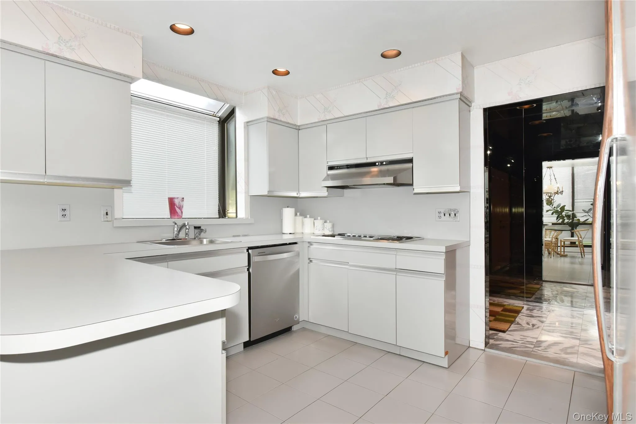19 Woodcrest Drive, North Hempstead, NY, 2 Bedrooms Bedrooms, 6 Rooms Rooms,2 BathroomsBathrooms,Residential,For Rent,Woodcrest,0,1050088 19 Woodcrest Drive, North Hempstead, NY, 2 Bedrooms Bedrooms, 6 Rooms Rooms,2 BathroomsBathrooms,Residential,For Rent,Woodcrest,0,1050088