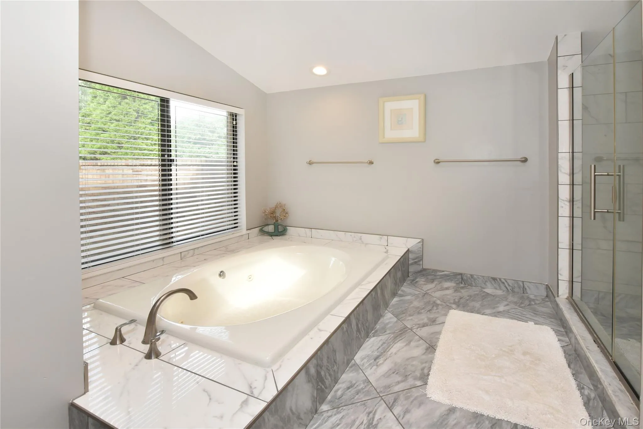 19 Woodcrest Drive, North Hempstead, NY, 2 Bedrooms Bedrooms, 6 Rooms Rooms,2 BathroomsBathrooms,Residential,For Rent,Woodcrest,0,1050088 19 Woodcrest Drive, North Hempstead, NY, 2 Bedrooms Bedrooms, 6 Rooms Rooms,2 BathroomsBathrooms,Residential,For Rent,Woodcrest,0,1050088