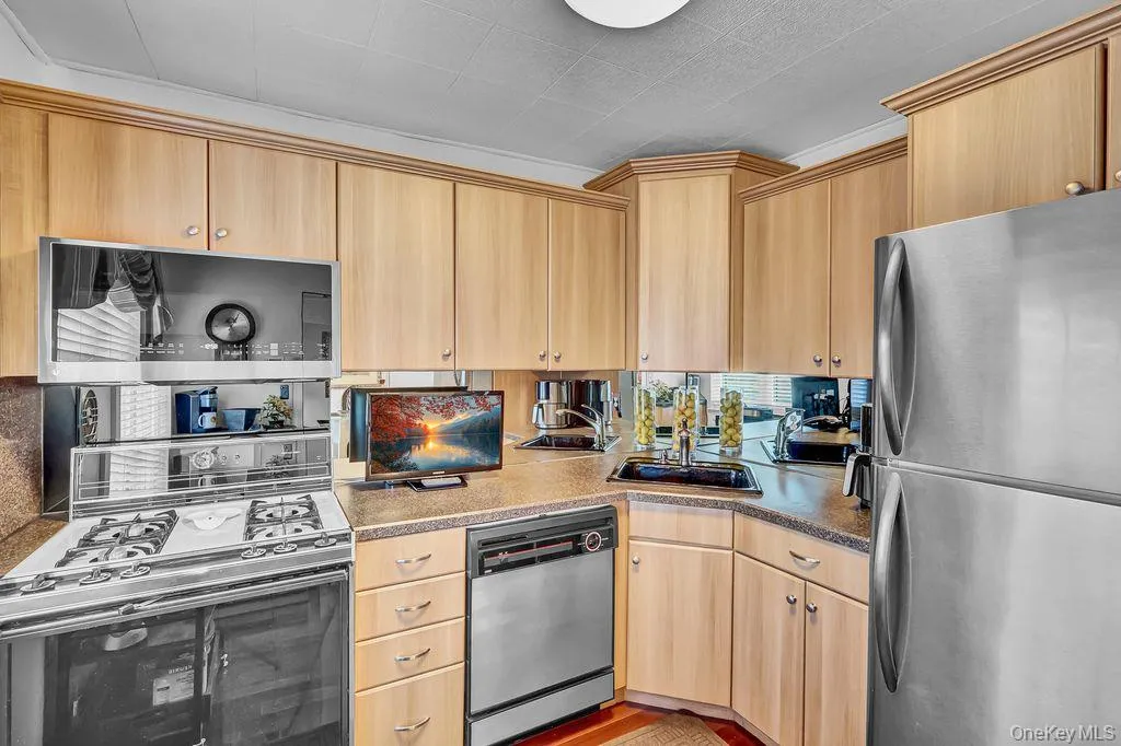 309 Mariners Way, Babylon, NY, 1 Bedroom Bedrooms, 4 Rooms Rooms,1 BathroomBathrooms,Residential,For Rent,Mariners,0,1050090 309 Mariners Way, Babylon, NY, 1 Bedroom Bedrooms, 4 Rooms Rooms,1 BathroomBathrooms,Residential,For Rent,Mariners,0,1050090