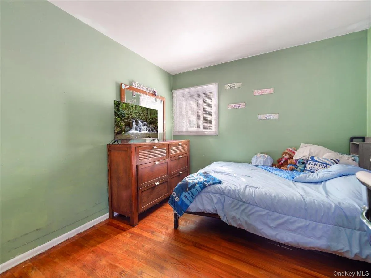6 Byron Street, Clarkstown, NY, 3 Bedrooms Bedrooms, 5 Rooms Rooms,1 BathroomBathrooms,Residential,For Rent,Byron,0,1050094 6 Byron Street, Clarkstown, NY, 3 Bedrooms Bedrooms, 5 Rooms Rooms,1 BathroomBathrooms,Residential,For Rent,Byron,0,1050094