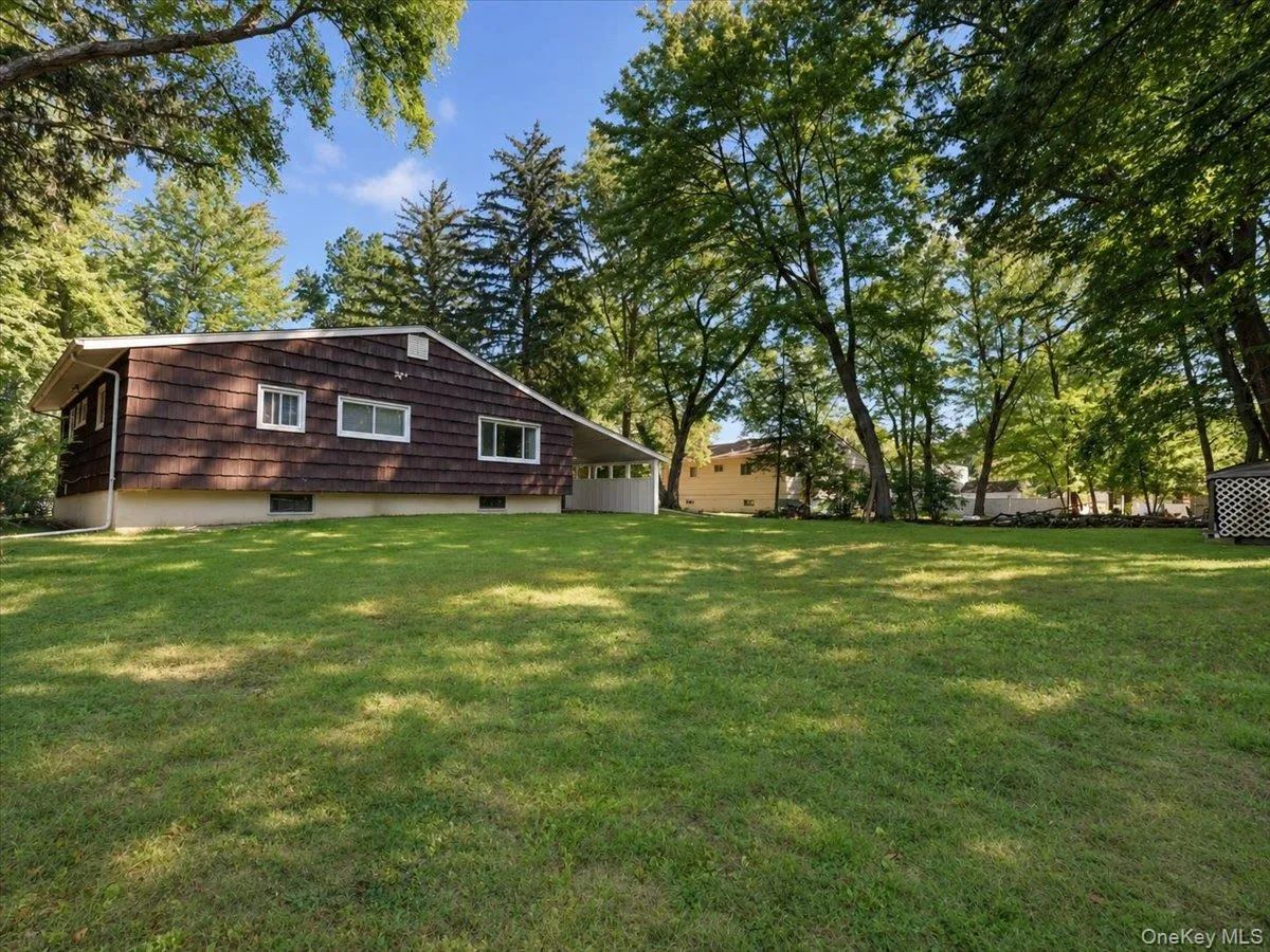 6 Byron Street, Clarkstown, NY, 3 Bedrooms Bedrooms, 5 Rooms Rooms,1 BathroomBathrooms,Residential,For Rent,Byron,0,1050094 6 Byron Street, Clarkstown, NY, 3 Bedrooms Bedrooms, 5 Rooms Rooms,1 BathroomBathrooms,Residential,For Rent,Byron,0,1050094