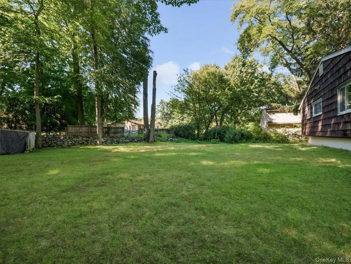 6 Byron Street, Clarkstown, NY, 3 Bedrooms Bedrooms, 5 Rooms Rooms,1 BathroomBathrooms,Residential,For Rent,Byron,0,1050094 6 Byron Street, Clarkstown, NY, 3 Bedrooms Bedrooms, 5 Rooms Rooms,1 BathroomBathrooms,Residential,For Rent,Byron,0,1050094