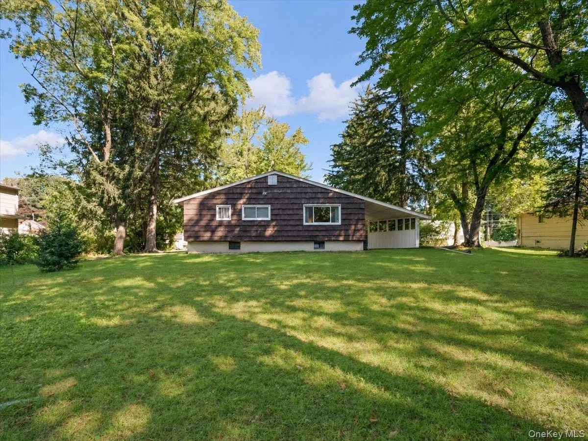 6 Byron Street, Clarkstown, NY, 3 Bedrooms Bedrooms, 5 Rooms Rooms,1 BathroomBathrooms,Residential,For Rent,Byron,0,1050094 6 Byron Street, Clarkstown, NY, 3 Bedrooms Bedrooms, 5 Rooms Rooms,1 BathroomBathrooms,Residential,For Rent,Byron,0,1050094