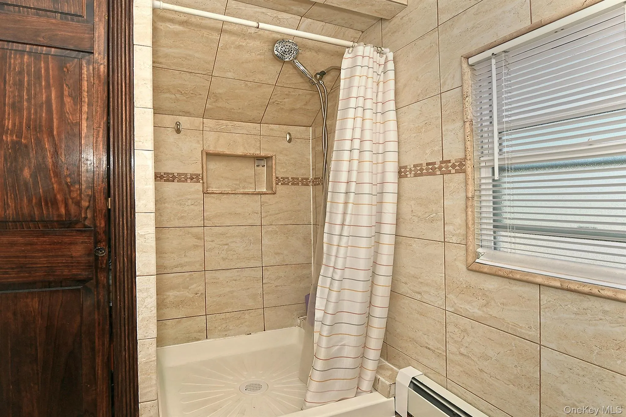 2 Cooper Lane, Hempstead, NY, 5 Bedrooms Bedrooms, 11 Rooms Rooms,2 BathroomsBathrooms,Residential,For Rent,Cooper,0,1050095 2 Cooper Lane, Hempstead, NY, 5 Bedrooms Bedrooms, 11 Rooms Rooms,2 BathroomsBathrooms,Residential,For Rent,Cooper,0,1050095
