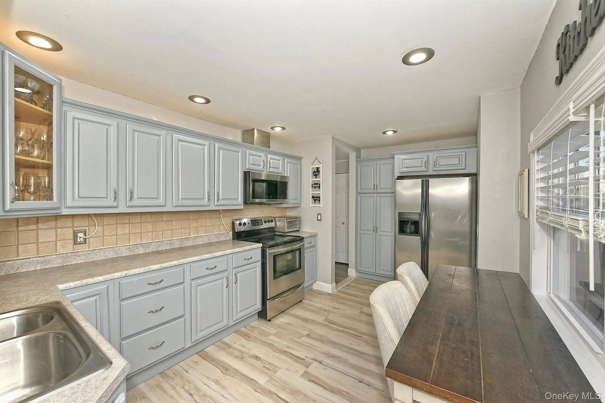 2 Cooper Lane, Hempstead, NY, 5 Bedrooms Bedrooms, 11 Rooms Rooms,2 BathroomsBathrooms,Residential,For Rent,Cooper,0,1050095 2 Cooper Lane, Hempstead, NY, 5 Bedrooms Bedrooms, 11 Rooms Rooms,2 BathroomsBathrooms,Residential,For Rent,Cooper,0,1050095