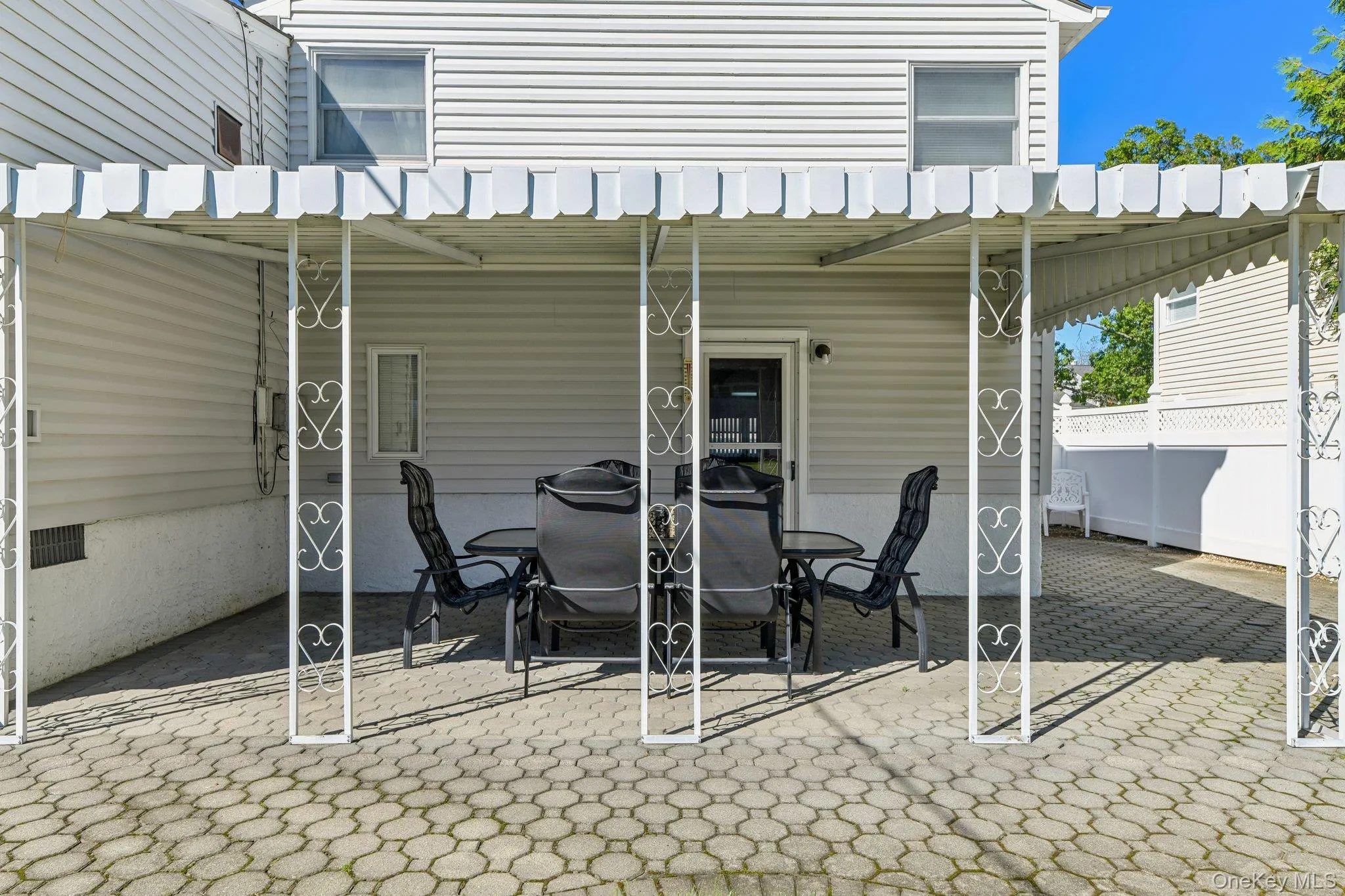 3994 Daleview Avenue, Hempstead, NY, 3 Bedrooms Bedrooms, 11 Rooms Rooms,2 BathroomsBathrooms,Residential,For Rent,Daleview,0,1050102 3994 Daleview Avenue, Hempstead, NY, 3 Bedrooms Bedrooms, 11 Rooms Rooms,2 BathroomsBathrooms,Residential,For Rent,Daleview,0,1050102