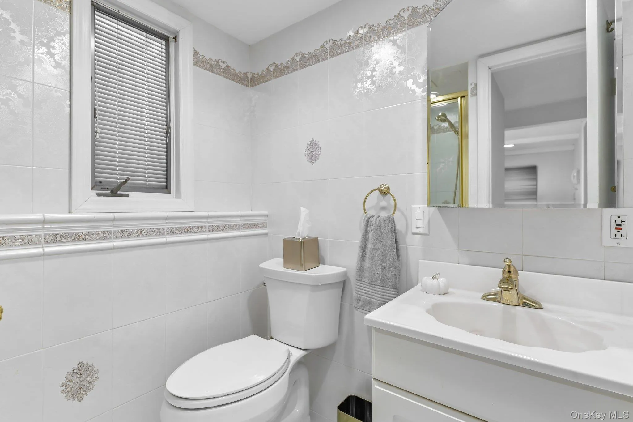 3994 Daleview Avenue, Hempstead, NY, 3 Bedrooms Bedrooms, 11 Rooms Rooms,2 BathroomsBathrooms,Residential,For Rent,Daleview,0,1050102 3994 Daleview Avenue, Hempstead, NY, 3 Bedrooms Bedrooms, 11 Rooms Rooms,2 BathroomsBathrooms,Residential,For Rent,Daleview,0,1050102