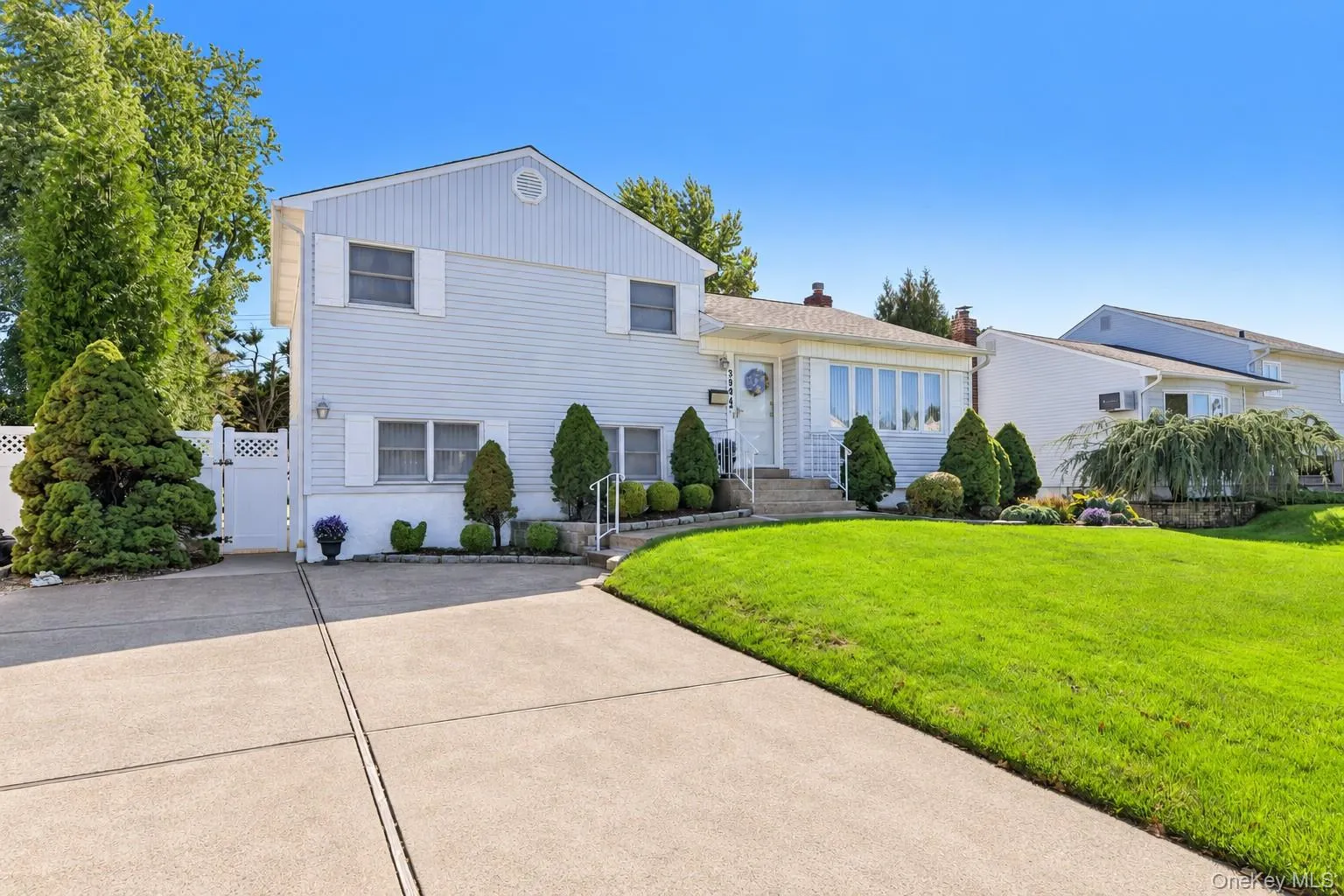 3994 Daleview Avenue, Hempstead, NY, 3 Bedrooms Bedrooms, 11 Rooms Rooms,2 BathroomsBathrooms,Residential,For Rent,Daleview,0,1050102 3994 Daleview Avenue, Hempstead, NY, 3 Bedrooms Bedrooms, 11 Rooms Rooms,2 BathroomsBathrooms,Residential,For Rent,Daleview,0,1050102
