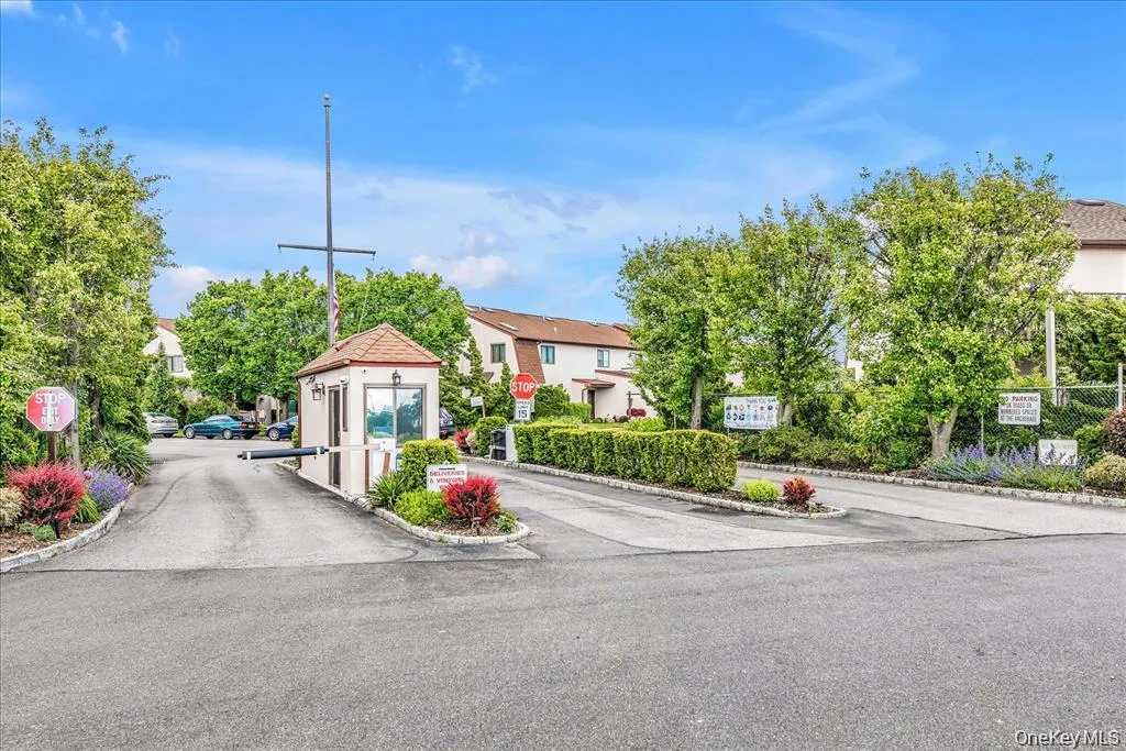 1 Anchorage way, Hempstead, NY, 1 Bedroom Bedrooms, 2 Rooms Rooms,1 BathroomBathrooms,Residential,For Rent,way,0,1050103 1 Anchorage way, Hempstead, NY, 1 Bedroom Bedrooms, 2 Rooms Rooms,1 BathroomBathrooms,Residential,For Rent,way,0,1050103