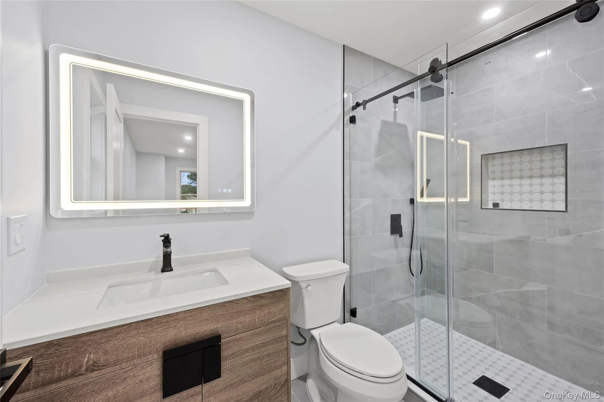 712 Bach Court, Hempstead, NY, 5 Bedrooms Bedrooms, 14 Rooms Rooms,6 BathroomsBathrooms,Residential,For Rent,Bach,0,1050109 712 Bach Court, Hempstead, NY, 5 Bedrooms Bedrooms, 14 Rooms Rooms,6 BathroomsBathrooms,Residential,For Rent,Bach,0,1050109