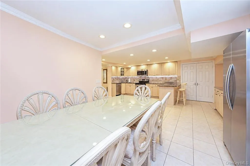 78 Eleanor Street, New York, NY, 4 Bedrooms Bedrooms, 10 Rooms Rooms,3 BathroomsBathrooms,Residential,For Rent,Eleanor,0,1050111 78 Eleanor Street, New York, NY, 4 Bedrooms Bedrooms, 10 Rooms Rooms,3 BathroomsBathrooms,Residential,For Rent,Eleanor,0,1050111