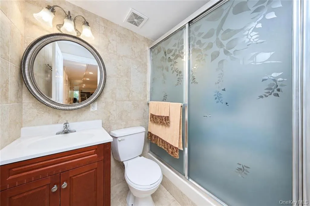 78 Eleanor Street, New York, NY, 4 Bedrooms Bedrooms, 10 Rooms Rooms,3 BathroomsBathrooms,Residential,For Rent,Eleanor,0,1050111 78 Eleanor Street, New York, NY, 4 Bedrooms Bedrooms, 10 Rooms Rooms,3 BathroomsBathrooms,Residential,For Rent,Eleanor,0,1050111