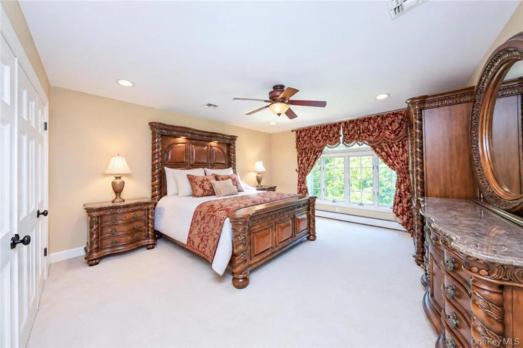 78 Eleanor Street, New York, NY, 4 Bedrooms Bedrooms, 10 Rooms Rooms,3 BathroomsBathrooms,Residential,For Rent,Eleanor,0,1050111 78 Eleanor Street, New York, NY, 4 Bedrooms Bedrooms, 10 Rooms Rooms,3 BathroomsBathrooms,Residential,For Rent,Eleanor,0,1050111