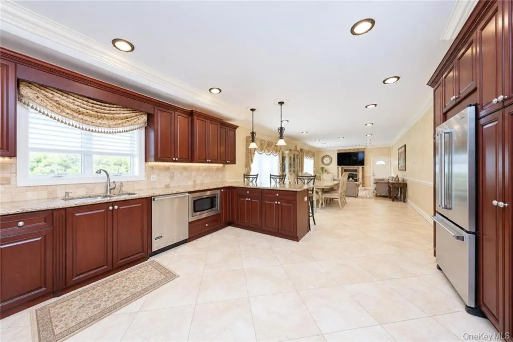 78 Eleanor Street, New York, NY, 4 Bedrooms Bedrooms, 10 Rooms Rooms,3 BathroomsBathrooms,Residential,For Rent,Eleanor,0,1050111 78 Eleanor Street, New York, NY, 4 Bedrooms Bedrooms, 10 Rooms Rooms,3 BathroomsBathrooms,Residential,For Rent,Eleanor,0,1050111