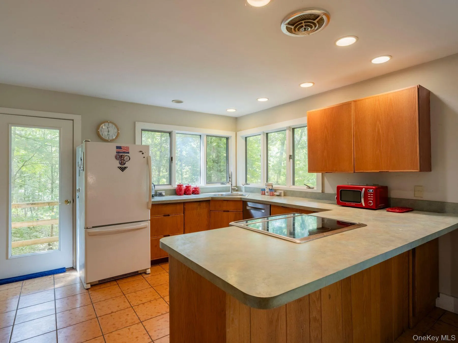9 Watch Hill Road, New Paltz, NY, 3 Bedrooms Bedrooms, 10 Rooms Rooms,2 BathroomsBathrooms,Residential,For Rent,Watch Hill,0,1050112 9 Watch Hill Road, New Paltz, NY, 3 Bedrooms Bedrooms, 10 Rooms Rooms,2 BathroomsBathrooms,Residential,For Rent,Watch Hill,0,1050112
