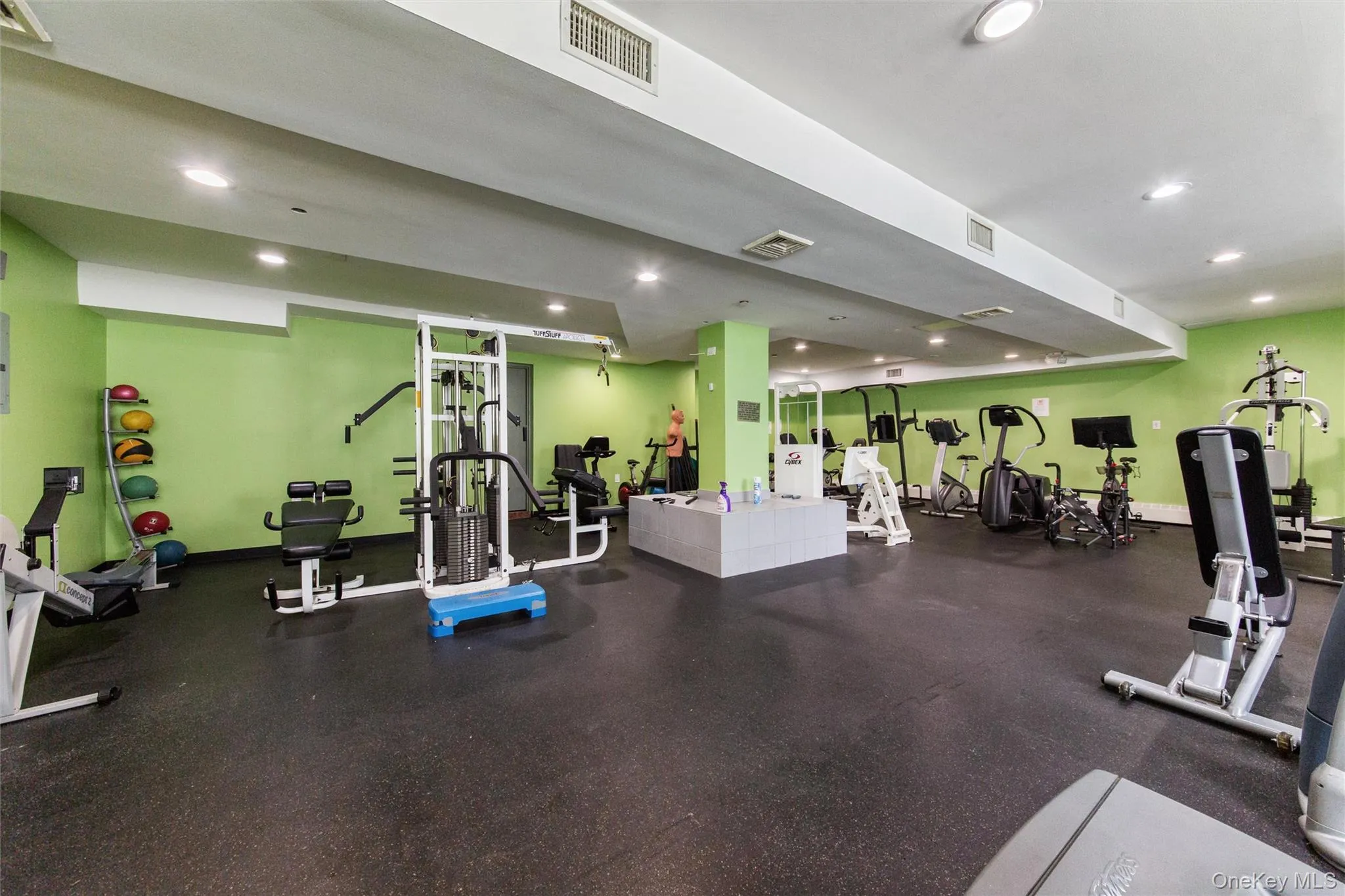 Fully equipped gym Fully equipped gym