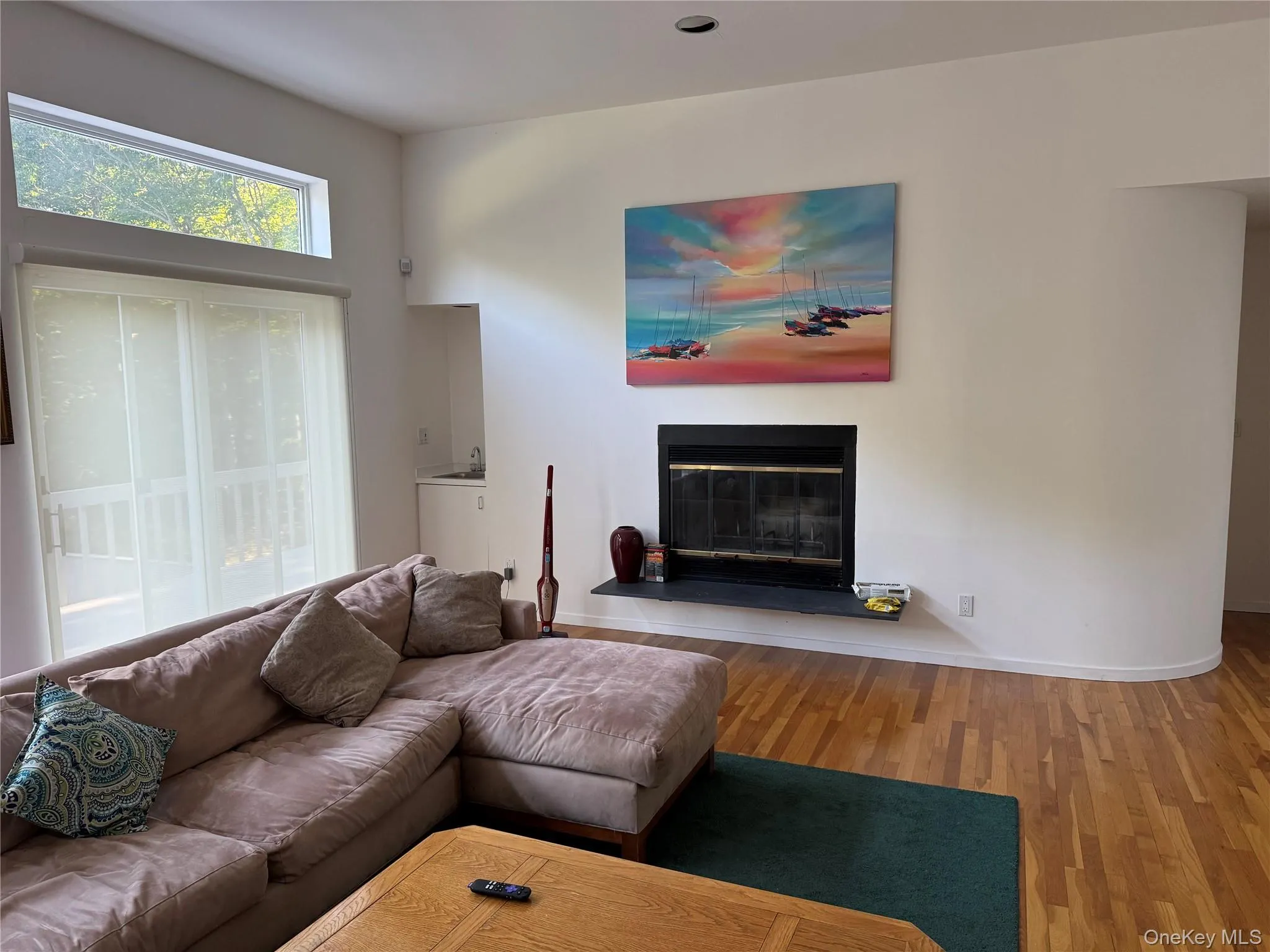 2 Little Court, East Hampton, NY, 4 Bedrooms Bedrooms, 7 Rooms Rooms,3 BathroomsBathrooms,Residential,For Rent,Little,0,1050115 2 Little Court, East Hampton, NY, 4 Bedrooms Bedrooms, 7 Rooms Rooms,3 BathroomsBathrooms,Residential,For Rent,Little,0,1050115