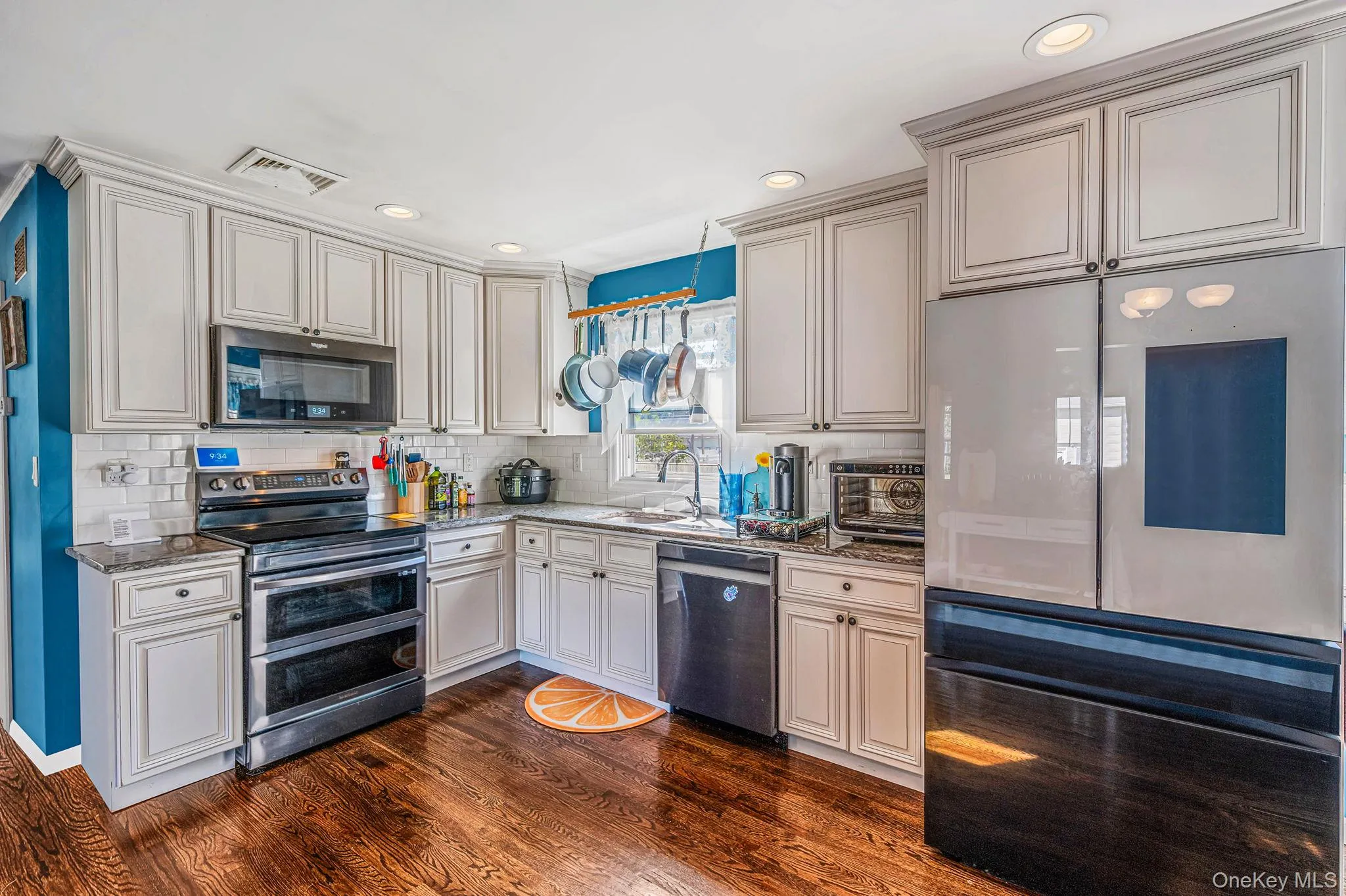 1477 6th Street, West Babylon, NY, 3 Bedrooms Bedrooms, 9 Rooms Rooms,2 BathroomsBathrooms,Residential,For Rent,6th,0,1050117 1477 6th Street, West Babylon, NY, 3 Bedrooms Bedrooms, 9 Rooms Rooms,2 BathroomsBathrooms,Residential,For Rent,6th,0,1050117