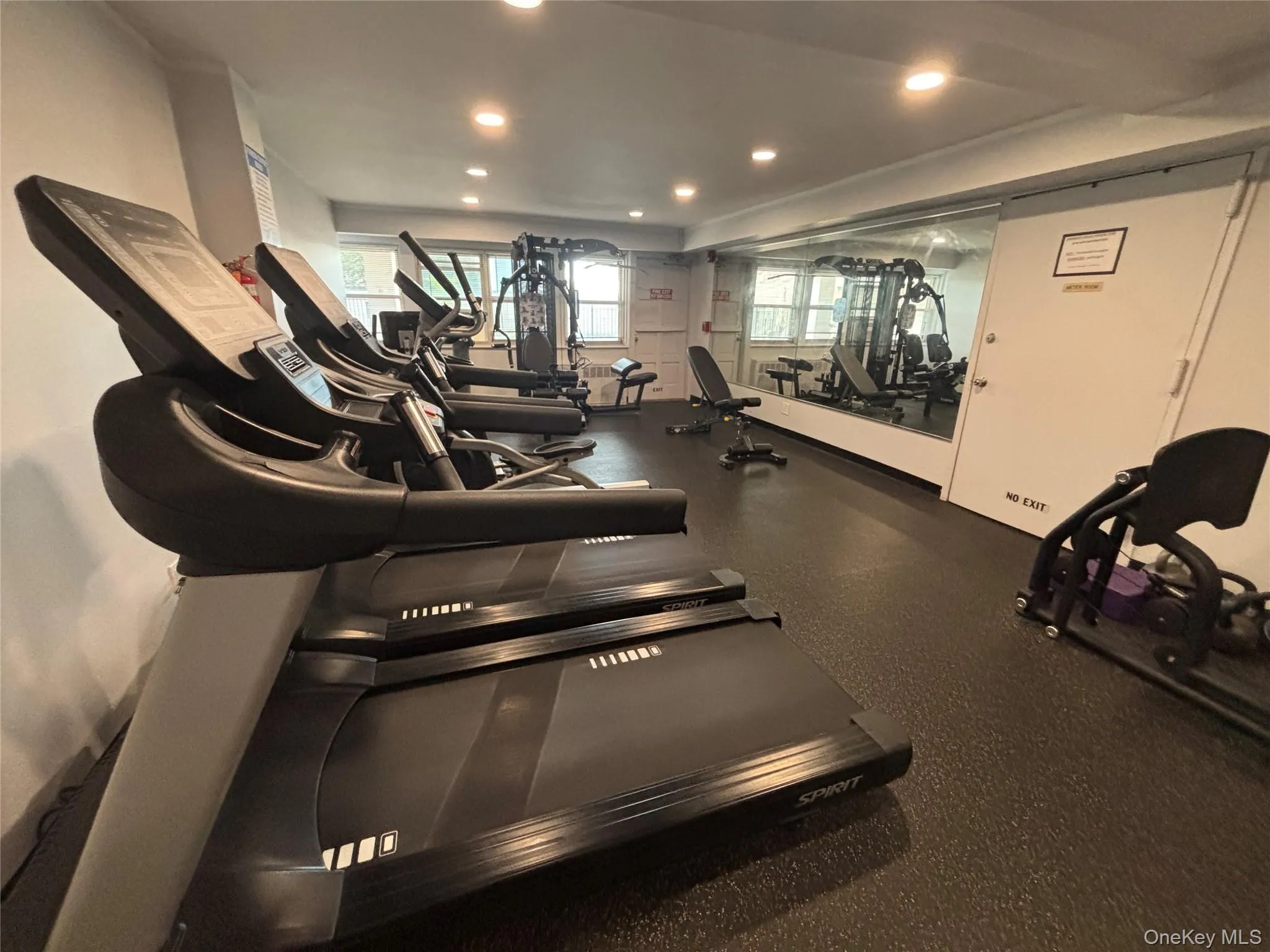 410 E. Broadway, Long Beach, NY, 1 Bedroom Bedrooms, 3 Rooms Rooms,1 BathroomBathrooms,Residential,For Rent,E. Broadway,0,1050118 410 E. Broadway, Long Beach, NY, 1 Bedroom Bedrooms, 3 Rooms Rooms,1 BathroomBathrooms,Residential,For Rent,E. Broadway,0,1050118