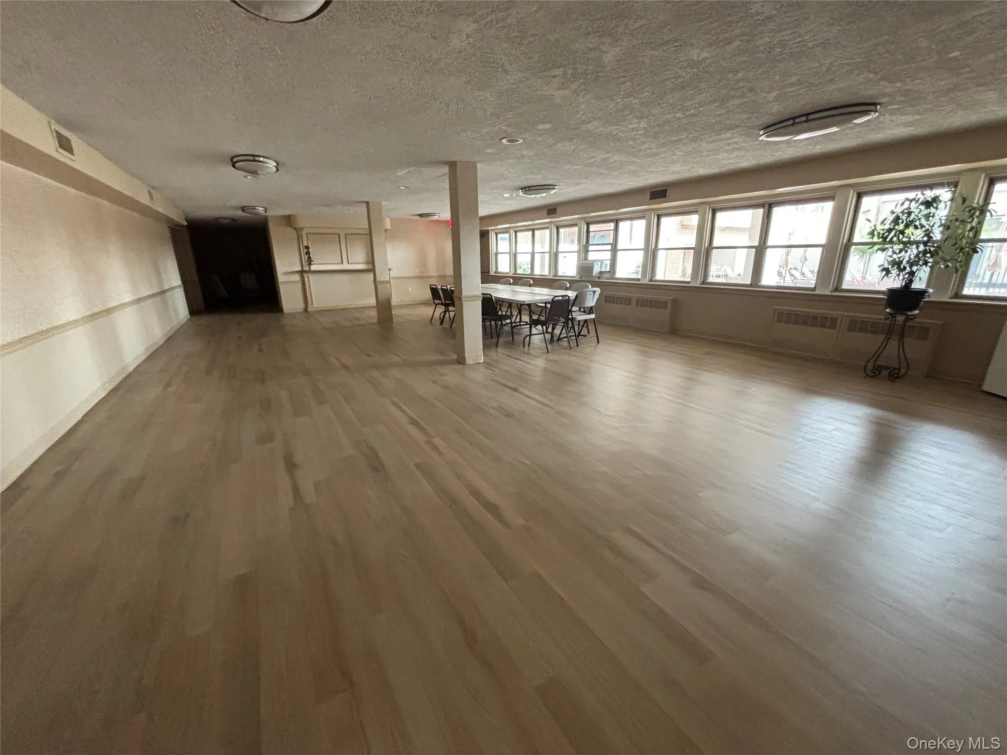 410 E. Broadway, Long Beach, NY, 1 Bedroom Bedrooms, 3 Rooms Rooms,1 BathroomBathrooms,Residential,For Rent,E. Broadway,0,1050118 410 E. Broadway, Long Beach, NY, 1 Bedroom Bedrooms, 3 Rooms Rooms,1 BathroomBathrooms,Residential,For Rent,E. Broadway,0,1050118