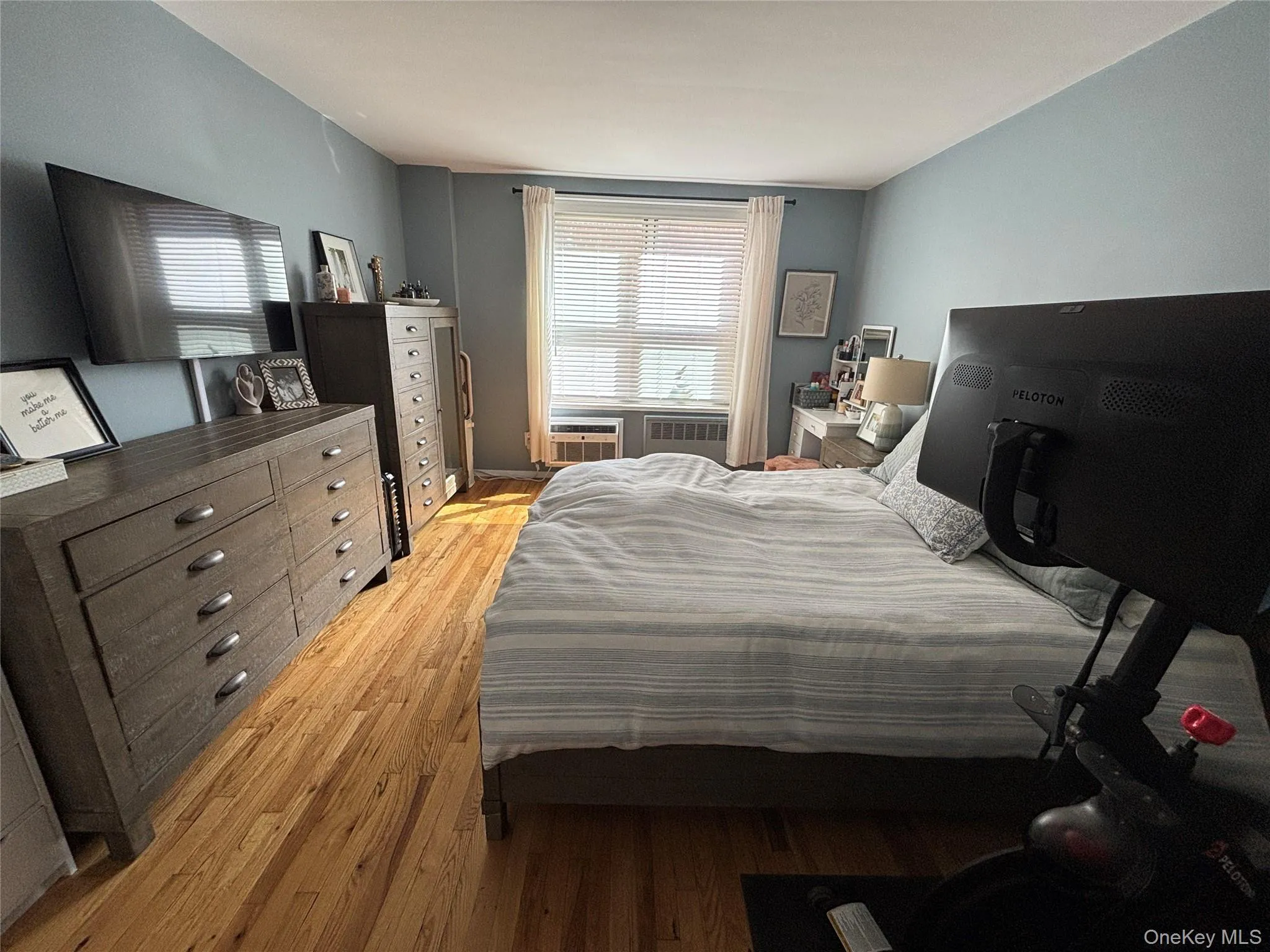 410 E. Broadway, Long Beach, NY, 1 Bedroom Bedrooms, 3 Rooms Rooms,1 BathroomBathrooms,Residential,For Rent,E. Broadway,0,1050118 410 E. Broadway, Long Beach, NY, 1 Bedroom Bedrooms, 3 Rooms Rooms,1 BathroomBathrooms,Residential,For Rent,E. Broadway,0,1050118