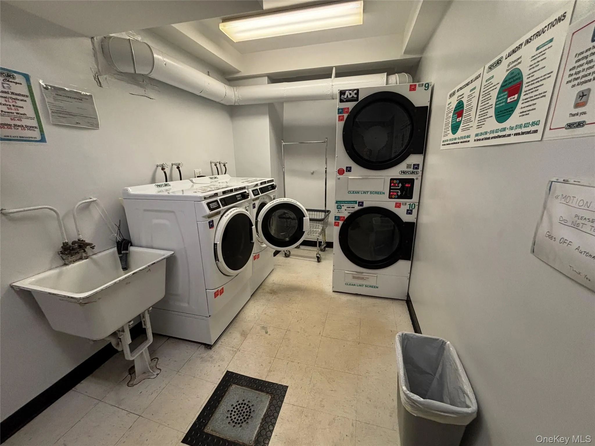 410 E. Broadway, Long Beach, NY, 1 Bedroom Bedrooms, 3 Rooms Rooms,1 BathroomBathrooms,Residential,For Rent,E. Broadway,0,1050118 410 E. Broadway, Long Beach, NY, 1 Bedroom Bedrooms, 3 Rooms Rooms,1 BathroomBathrooms,Residential,For Rent,E. Broadway,0,1050118