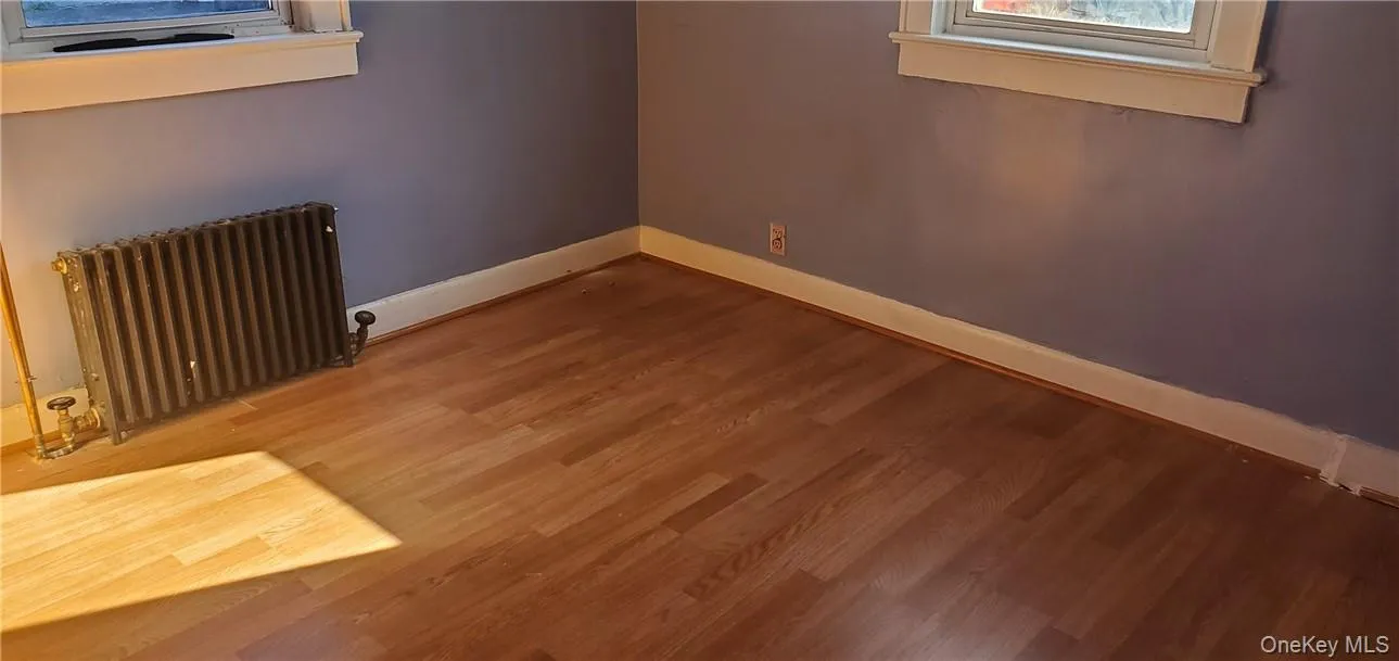 31 Thurman Street, Yonkers, NY, 3 Bedrooms Bedrooms, 5 Rooms Rooms,1 BathroomBathrooms,Residential Lease,For Rent,Thurman,0,1050120 31 Thurman Street, Yonkers, NY, 3 Bedrooms Bedrooms, 5 Rooms Rooms,1 BathroomBathrooms,Residential Lease,For Rent,Thurman,0,1050120
