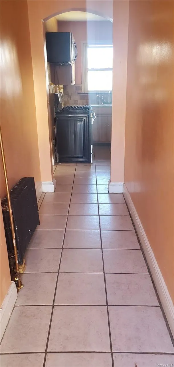 31 Thurman Street, Yonkers, NY, 3 Bedrooms Bedrooms, 5 Rooms Rooms,1 BathroomBathrooms,Residential Lease,For Rent,Thurman,0,1050120 31 Thurman Street, Yonkers, NY, 3 Bedrooms Bedrooms, 5 Rooms Rooms,1 BathroomBathrooms,Residential Lease,For Rent,Thurman,0,1050120