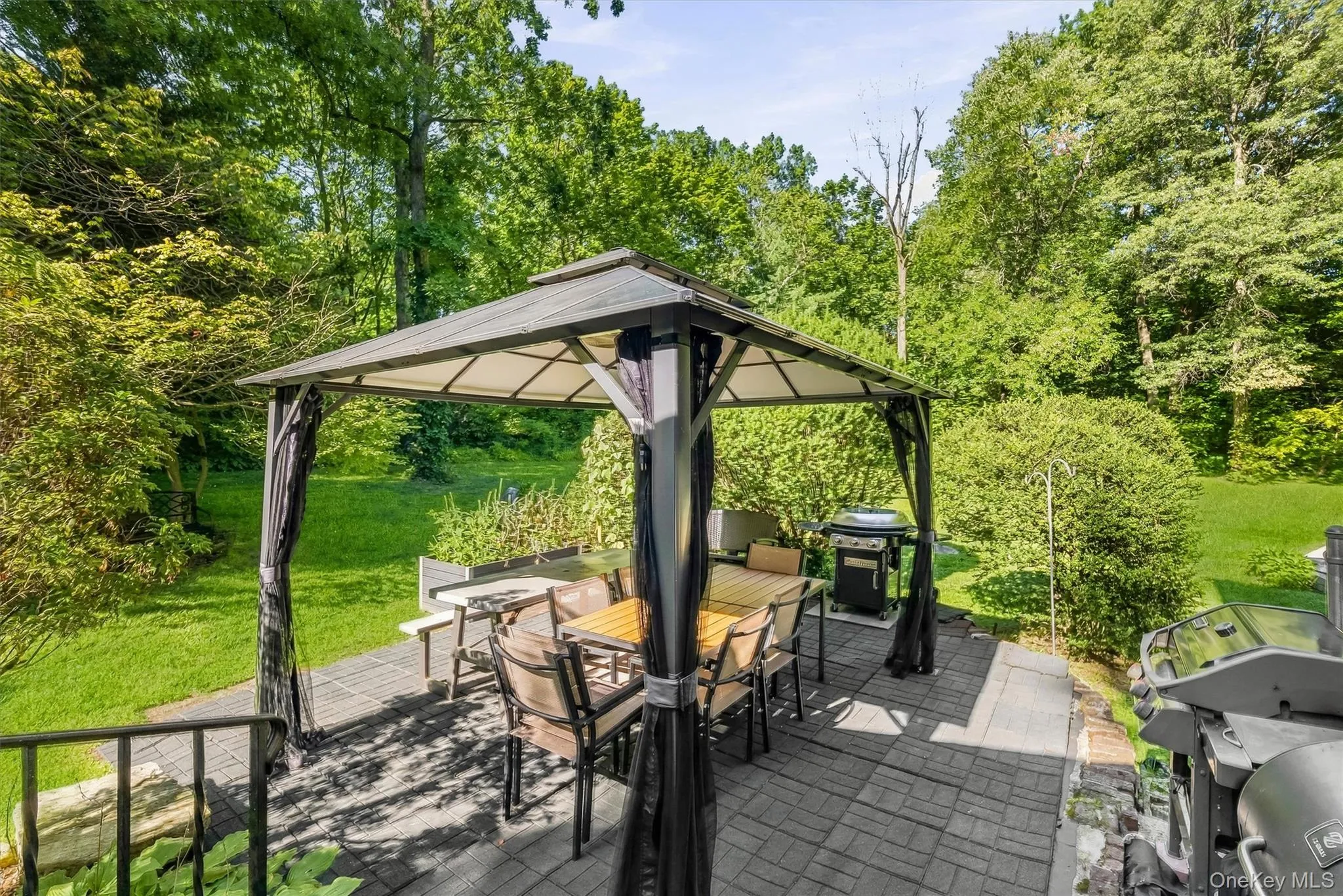 28 Winslow Road, White Plains, NY, 4 Bedrooms Bedrooms, 8 Rooms Rooms,2 BathroomsBathrooms,Residential,For Rent,Winslow,0,1050121 28 Winslow Road, White Plains, NY, 4 Bedrooms Bedrooms, 8 Rooms Rooms,2 BathroomsBathrooms,Residential,For Rent,Winslow,0,1050121