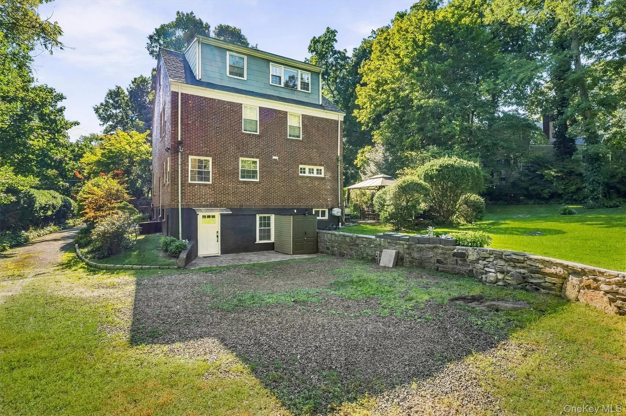 28 Winslow Road, White Plains, NY, 4 Bedrooms Bedrooms, 8 Rooms Rooms,2 BathroomsBathrooms,Residential,For Rent,Winslow,0,1050121 28 Winslow Road, White Plains, NY, 4 Bedrooms Bedrooms, 8 Rooms Rooms,2 BathroomsBathrooms,Residential,For Rent,Winslow,0,1050121