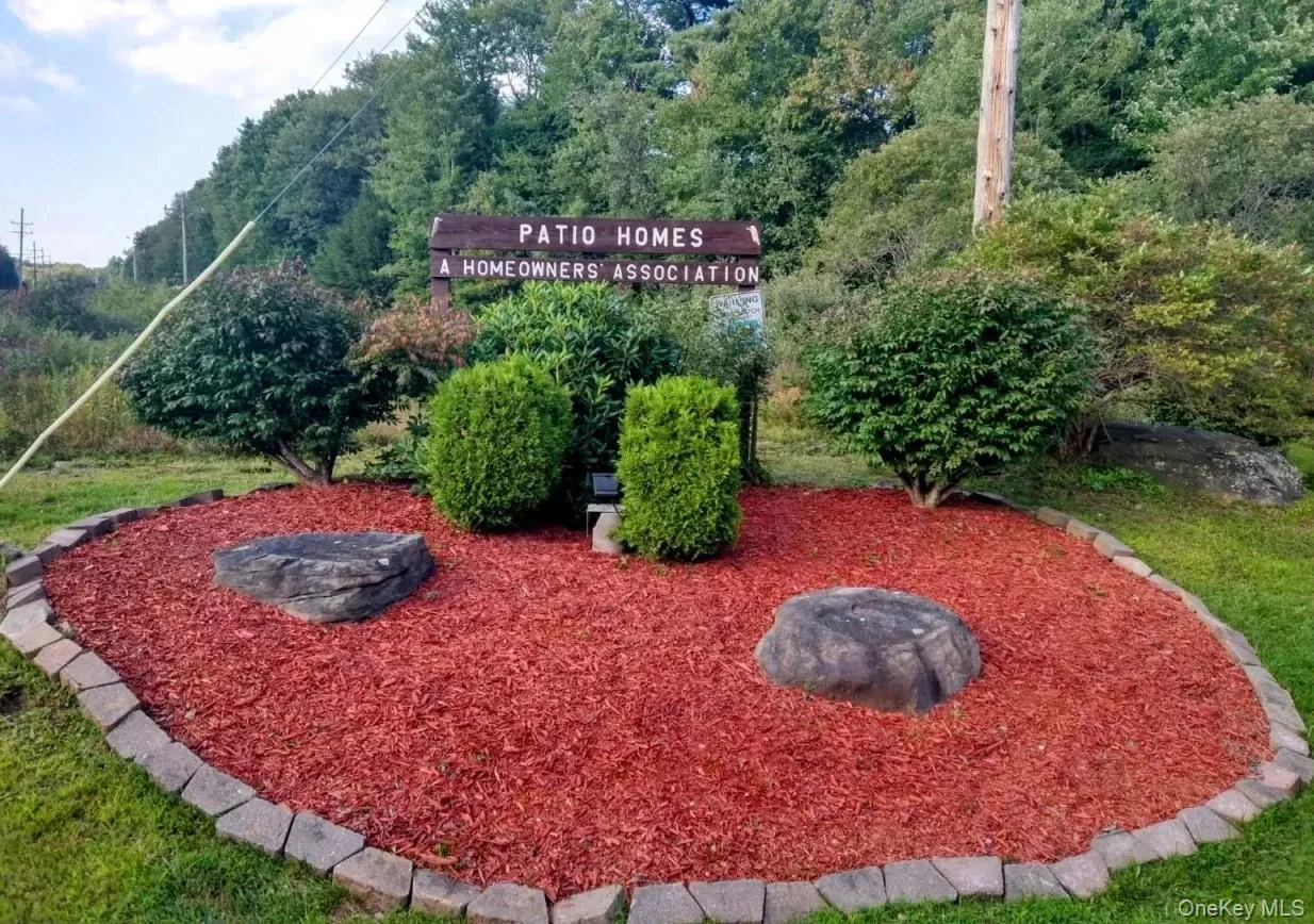 42 Peter Way, Thompson, NY, 3 Bedrooms Bedrooms, 7 Rooms Rooms,2 BathroomsBathrooms,Residential,For Rent,Peter,0,1050124 42 Peter Way, Thompson, NY, 3 Bedrooms Bedrooms, 7 Rooms Rooms,2 BathroomsBathrooms,Residential,For Rent,Peter,0,1050124