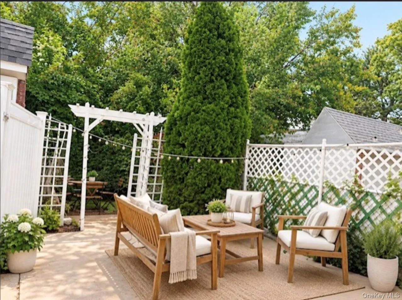 Patio; Virtually Staged. Patio; Virtually Staged.