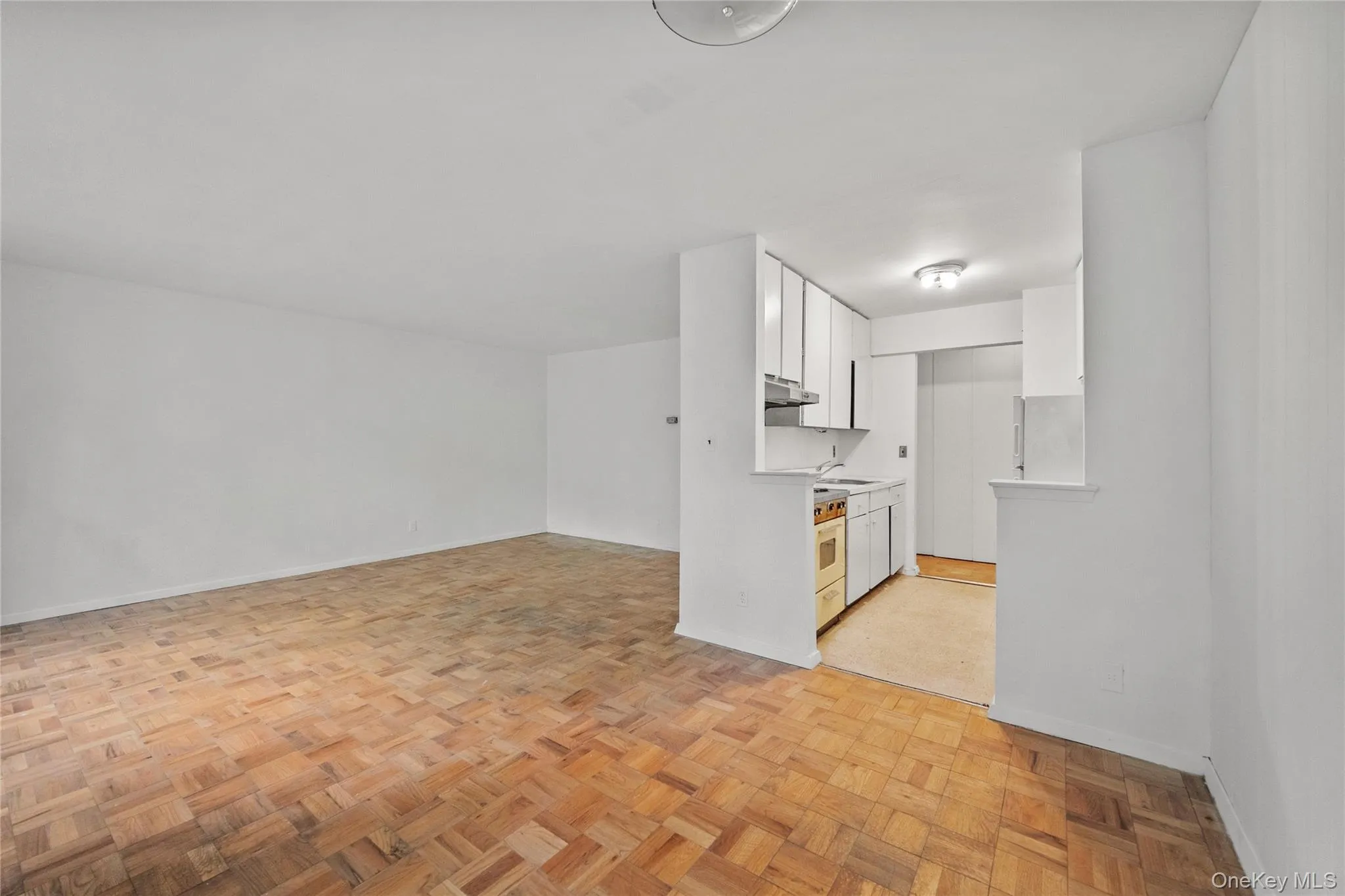 119 Hartsdale Avenue, Greenburgh, NY, 1 Bedroom Bedrooms, 4 Rooms Rooms,1 BathroomBathrooms,Residential,For Rent,Hartsdale,0,1050140 119 Hartsdale Avenue, Greenburgh, NY, 1 Bedroom Bedrooms, 4 Rooms Rooms,1 BathroomBathrooms,Residential,For Rent,Hartsdale,0,1050140