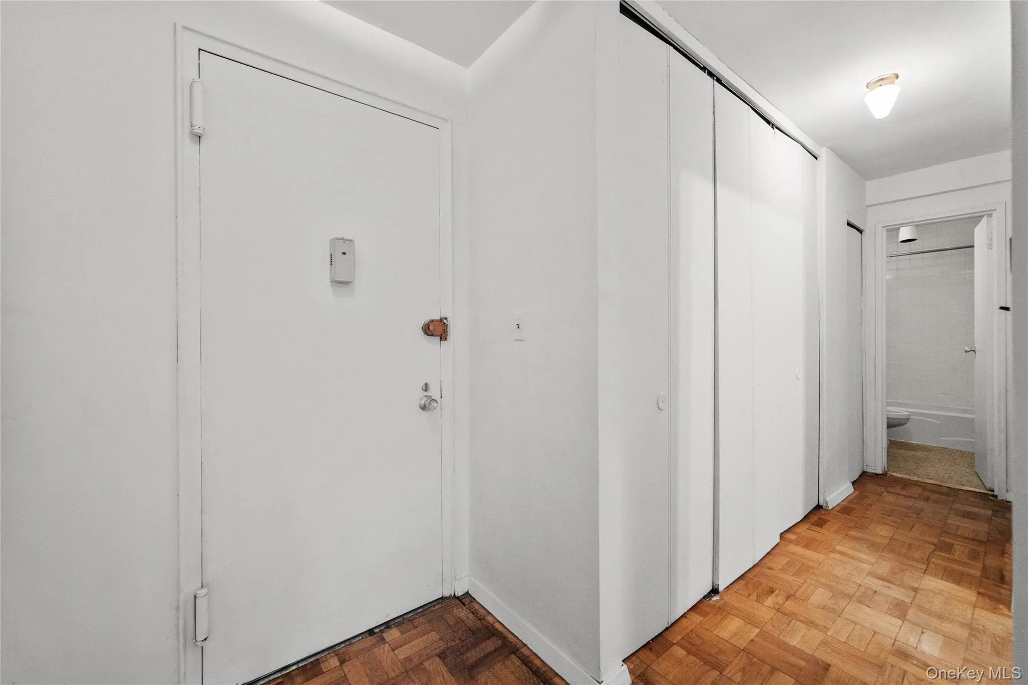 119 Hartsdale Avenue, Greenburgh, NY, 1 Bedroom Bedrooms, 4 Rooms Rooms,1 BathroomBathrooms,Residential,For Rent,Hartsdale,0,1050140 119 Hartsdale Avenue, Greenburgh, NY, 1 Bedroom Bedrooms, 4 Rooms Rooms,1 BathroomBathrooms,Residential,For Rent,Hartsdale,0,1050140