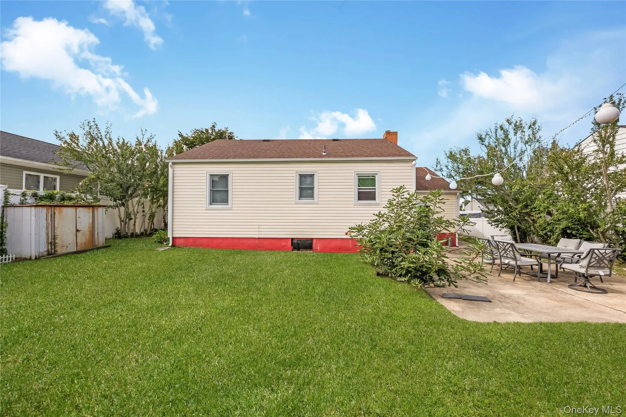 19 Rainbow Lane, Babylon, NY, 3 Bedrooms Bedrooms, 7 Rooms Rooms,1 BathroomBathrooms,Residential,For Rent,Rainbow,0,1050146 19 Rainbow Lane, Babylon, NY, 3 Bedrooms Bedrooms, 7 Rooms Rooms,1 BathroomBathrooms,Residential,For Rent,Rainbow,0,1050146