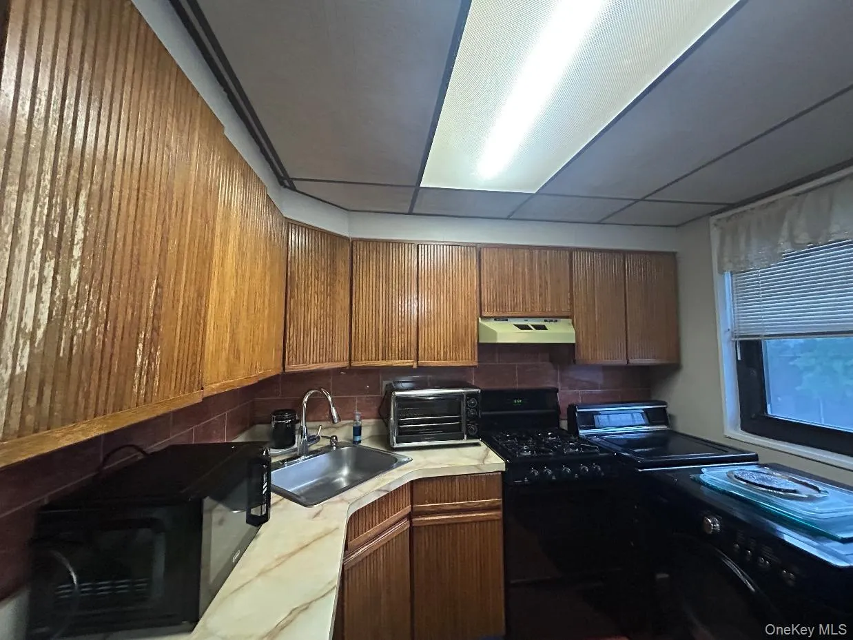 160-19 17th Avenue, New York, NY, 2 Bedrooms Bedrooms, 5 Rooms Rooms,1 BathroomBathrooms,Residential,For Rent,17th,0,1050148 160-19 17th Avenue, New York, NY, 2 Bedrooms Bedrooms, 5 Rooms Rooms,1 BathroomBathrooms,Residential,For Rent,17th,0,1050148