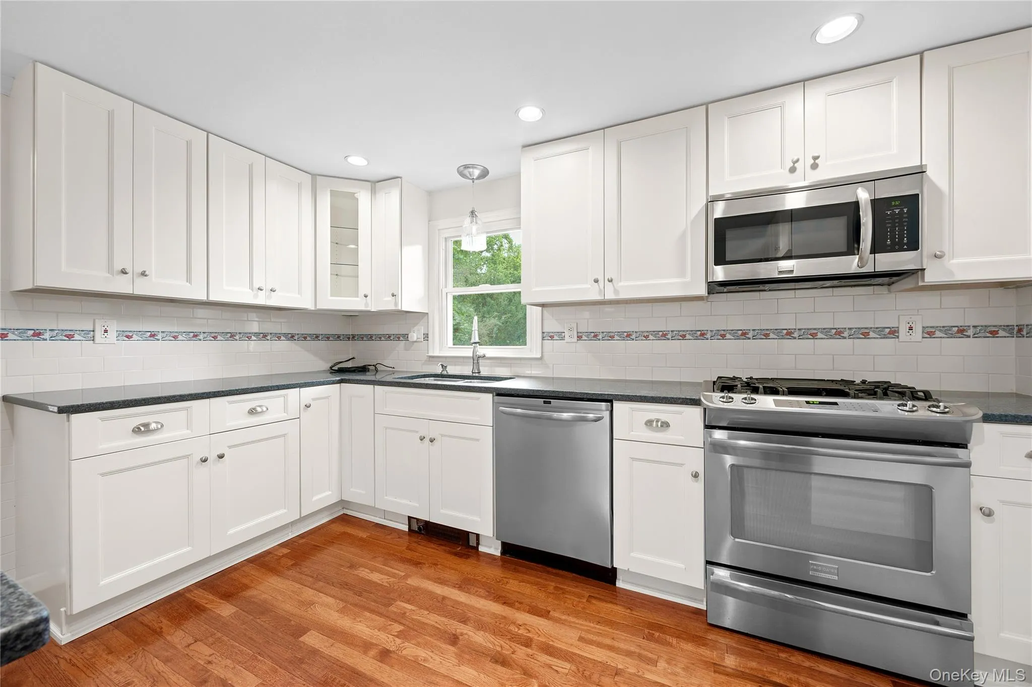 6 Hillside Terrace, Carmel, NY, 3 Bedrooms Bedrooms, 7 Rooms Rooms,1 BathroomBathrooms,Residential,For Rent,Hillside,0,1050150 6 Hillside Terrace, Carmel, NY, 3 Bedrooms Bedrooms, 7 Rooms Rooms,1 BathroomBathrooms,Residential,For Rent,Hillside,0,1050150