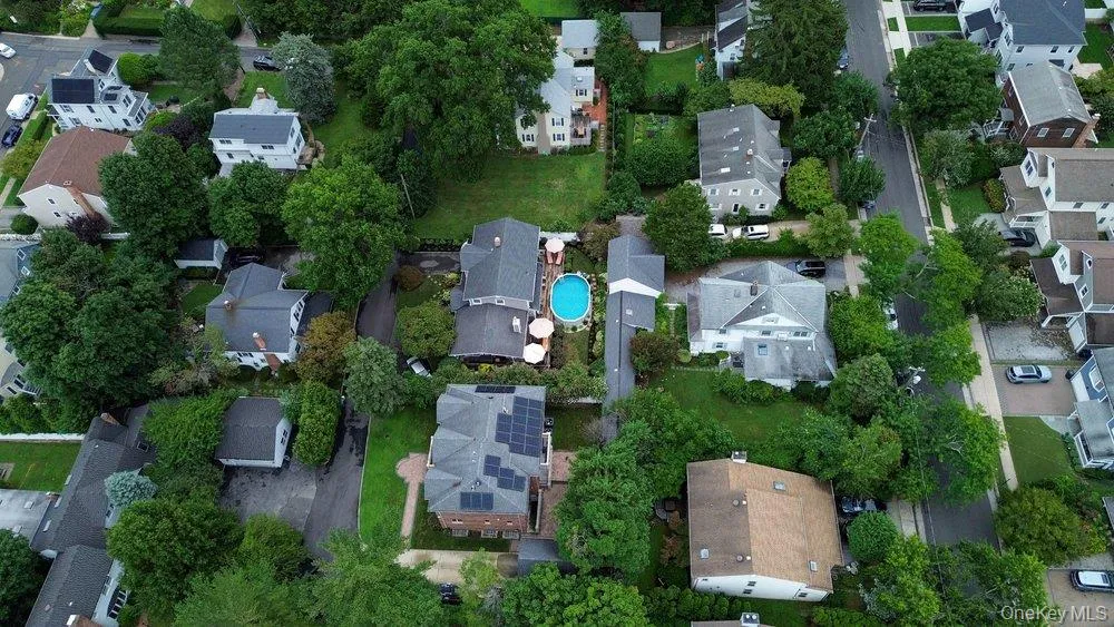 4 Smull Lane, North Hempstead, NY, 3 Bedrooms Bedrooms, 8 Rooms Rooms,3 BathroomsBathrooms,Residential,For Rent,Smull,0,1050153 4 Smull Lane, North Hempstead, NY, 3 Bedrooms Bedrooms, 8 Rooms Rooms,3 BathroomsBathrooms,Residential,For Rent,Smull,0,1050153