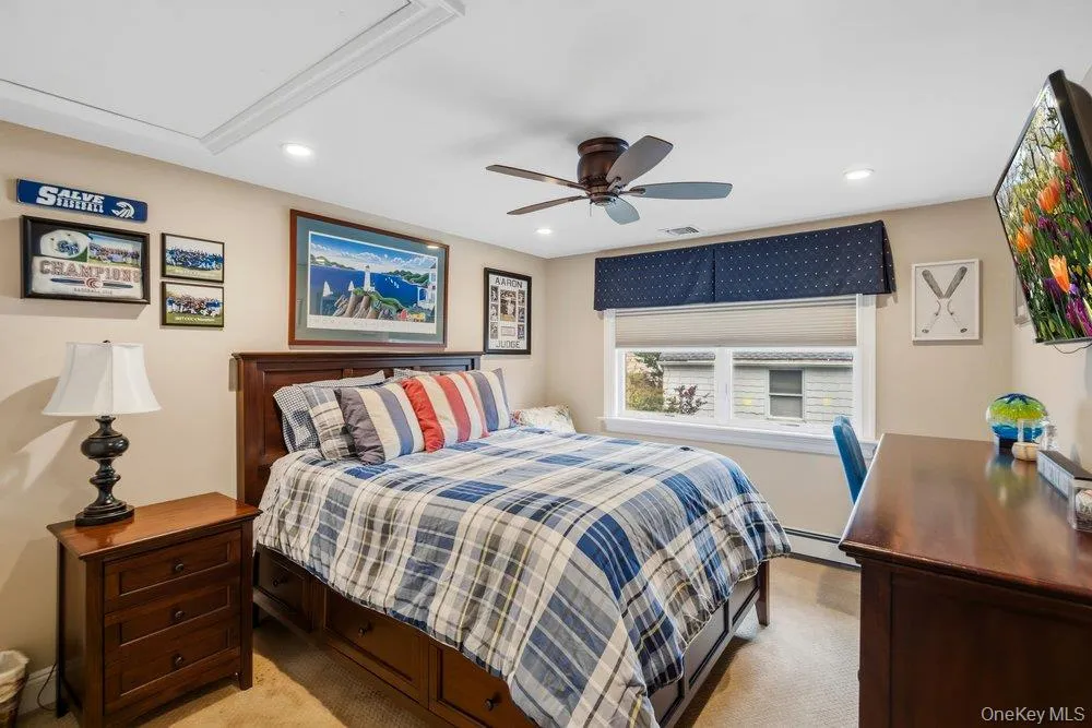 4 Smull Lane, North Hempstead, NY, 3 Bedrooms Bedrooms, 8 Rooms Rooms,3 BathroomsBathrooms,Residential,For Rent,Smull,0,1050153 4 Smull Lane, North Hempstead, NY, 3 Bedrooms Bedrooms, 8 Rooms Rooms,3 BathroomsBathrooms,Residential,For Rent,Smull,0,1050153