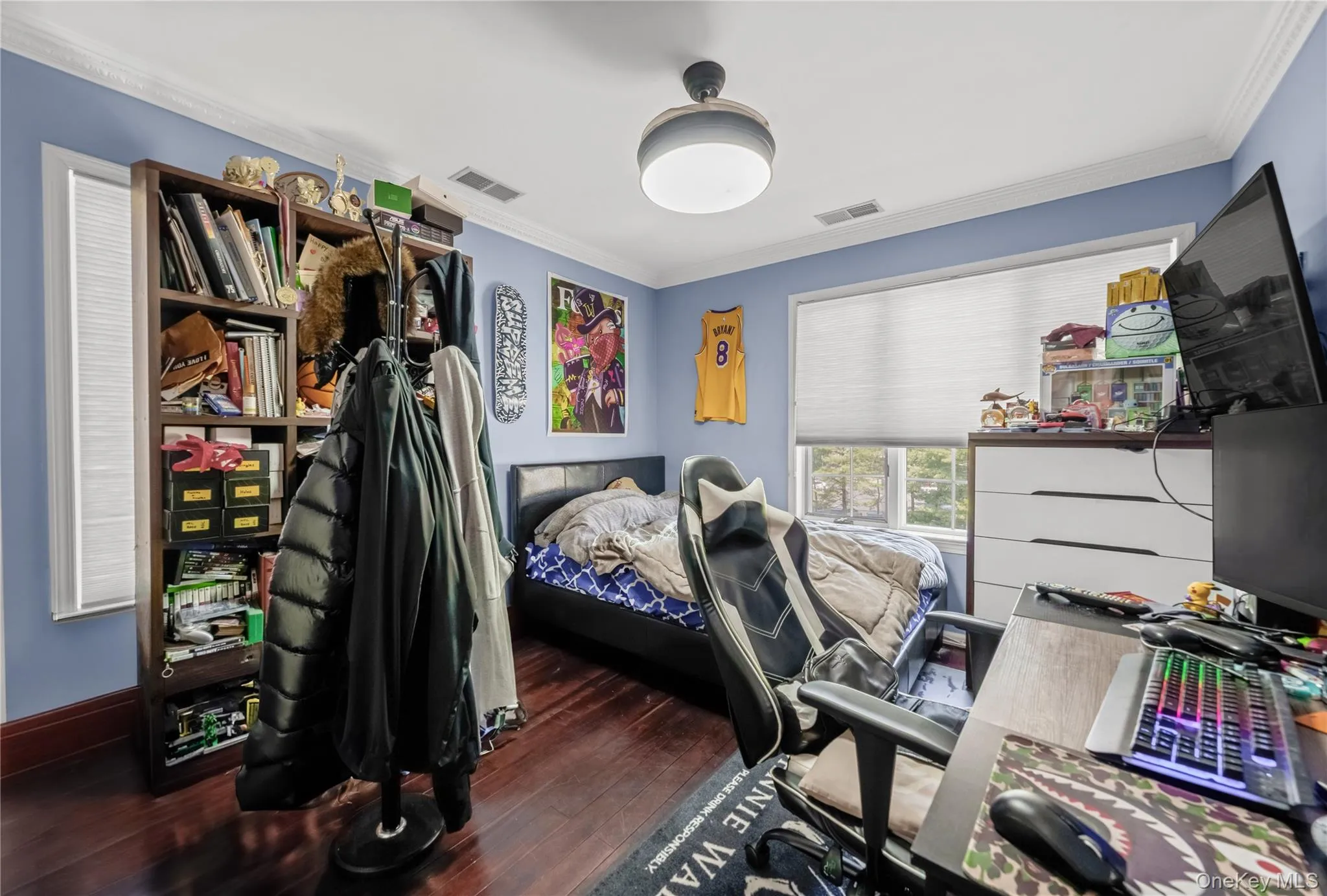 240-02 Oak Park Drive, New York, NY, 3 Bedrooms Bedrooms, 9 Rooms Rooms,2 BathroomsBathrooms,Residential,For Rent,Oak Park,0,1050155 240-02 Oak Park Drive, New York, NY, 3 Bedrooms Bedrooms, 9 Rooms Rooms,2 BathroomsBathrooms,Residential,For Rent,Oak Park,0,1050155