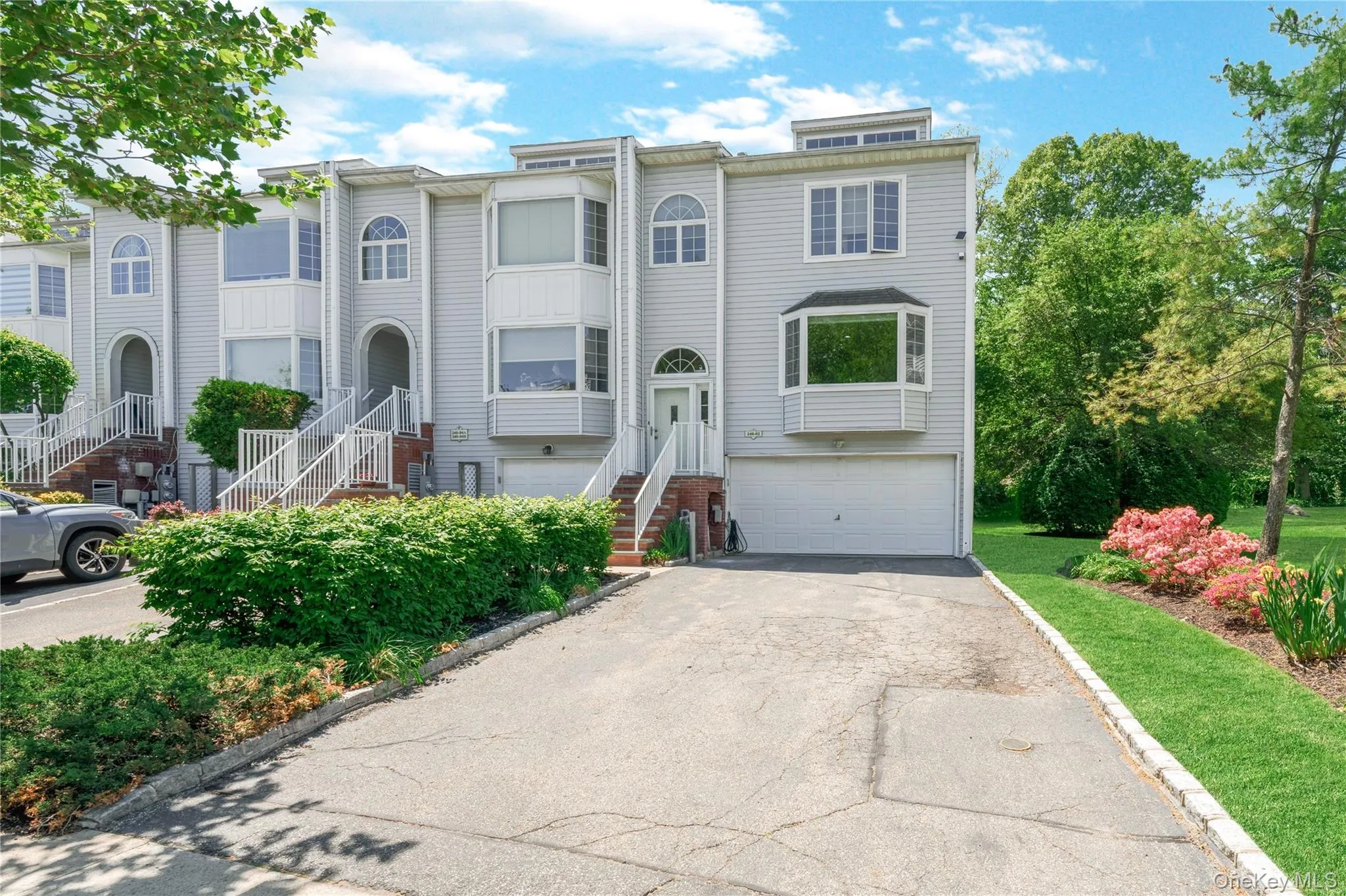 240-02 Oak Park Drive, New York, NY, 3 Bedrooms Bedrooms, 9 Rooms Rooms,2 BathroomsBathrooms,Residential,For Rent,Oak Park,0,1050155 240-02 Oak Park Drive, New York, NY, 3 Bedrooms Bedrooms, 9 Rooms Rooms,2 BathroomsBathrooms,Residential,For Rent,Oak Park,0,1050155
