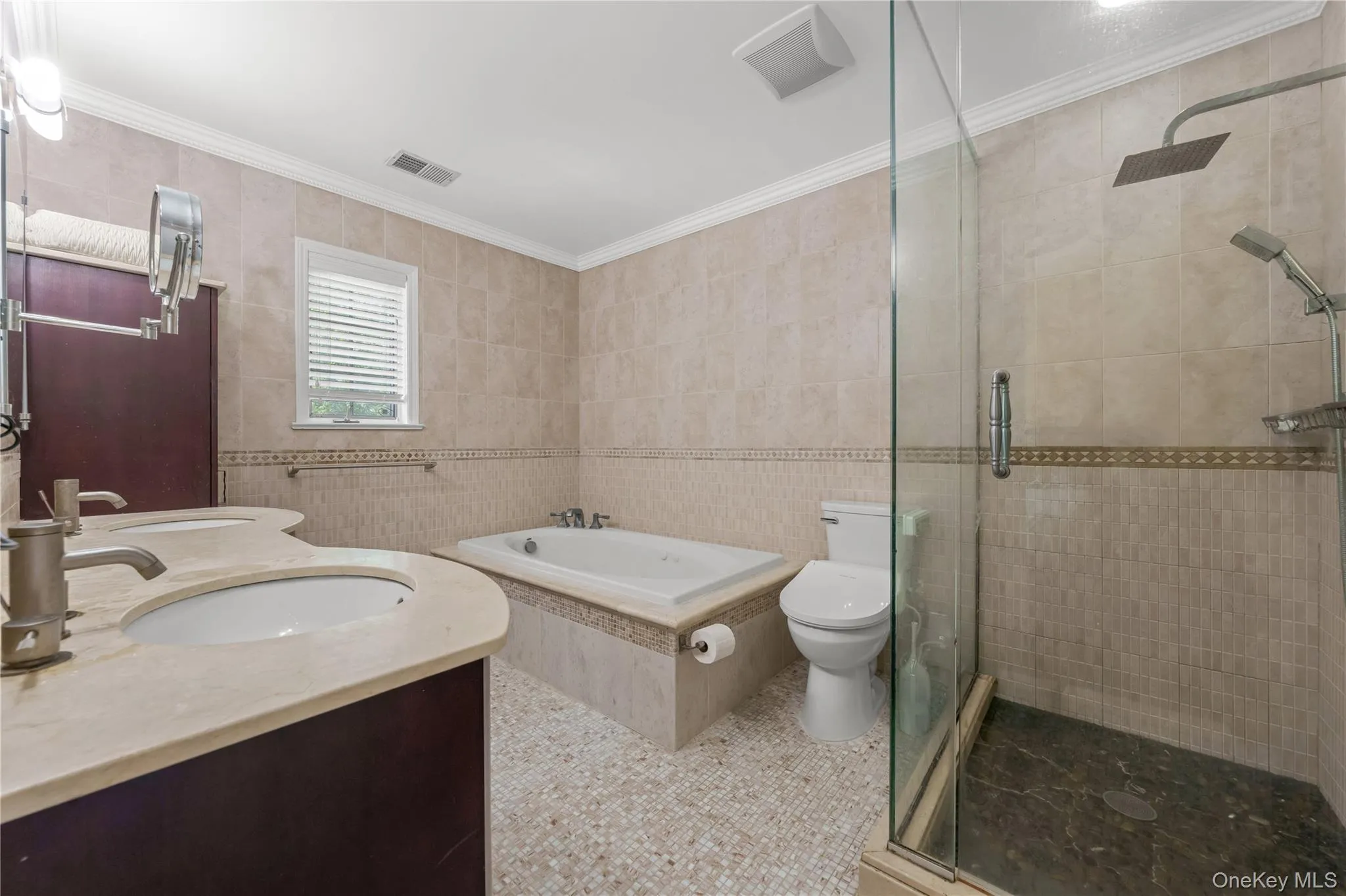 240-02 Oak Park Drive, New York, NY, 3 Bedrooms Bedrooms, 9 Rooms Rooms,2 BathroomsBathrooms,Residential,For Rent,Oak Park,0,1050155 240-02 Oak Park Drive, New York, NY, 3 Bedrooms Bedrooms, 9 Rooms Rooms,2 BathroomsBathrooms,Residential,For Rent,Oak Park,0,1050155