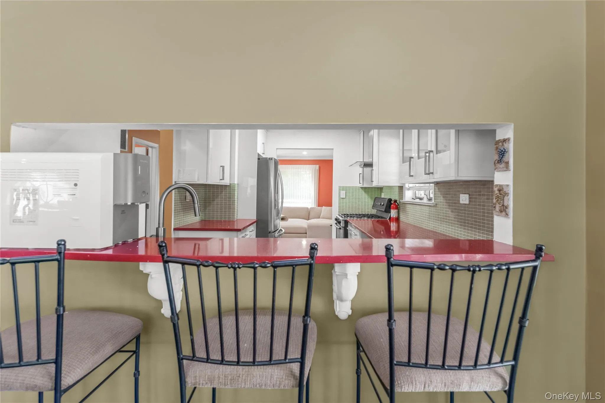 240-02 Oak Park Drive, New York, NY, 3 Bedrooms Bedrooms, 9 Rooms Rooms,2 BathroomsBathrooms,Residential,For Rent,Oak Park,0,1050155 240-02 Oak Park Drive, New York, NY, 3 Bedrooms Bedrooms, 9 Rooms Rooms,2 BathroomsBathrooms,Residential,For Rent,Oak Park,0,1050155