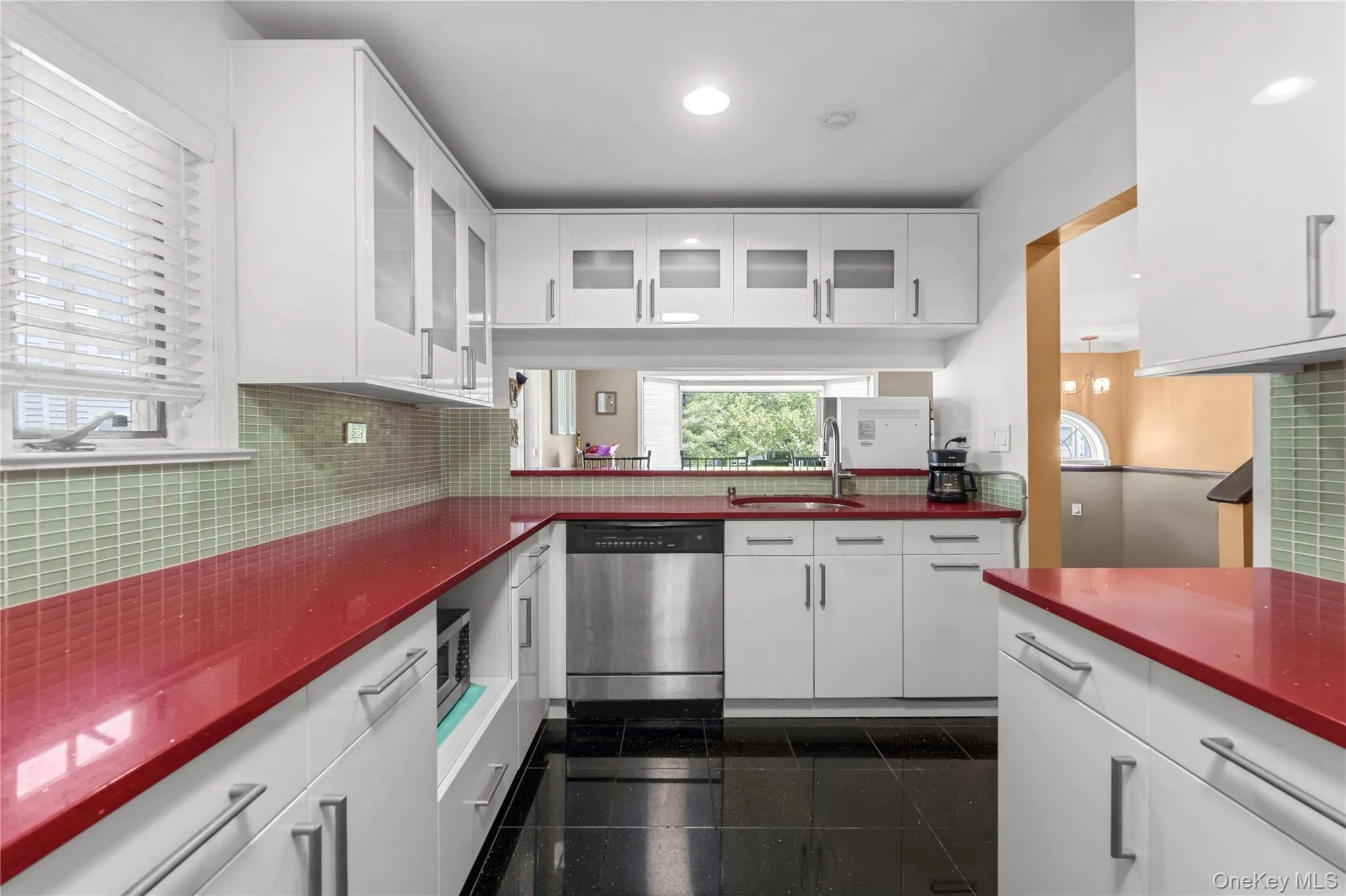 240-02 Oak Park Drive, New York, NY, 3 Bedrooms Bedrooms, 9 Rooms Rooms,2 BathroomsBathrooms,Residential,For Rent,Oak Park,0,1050155 240-02 Oak Park Drive, New York, NY, 3 Bedrooms Bedrooms, 9 Rooms Rooms,2 BathroomsBathrooms,Residential,For Rent,Oak Park,0,1050155