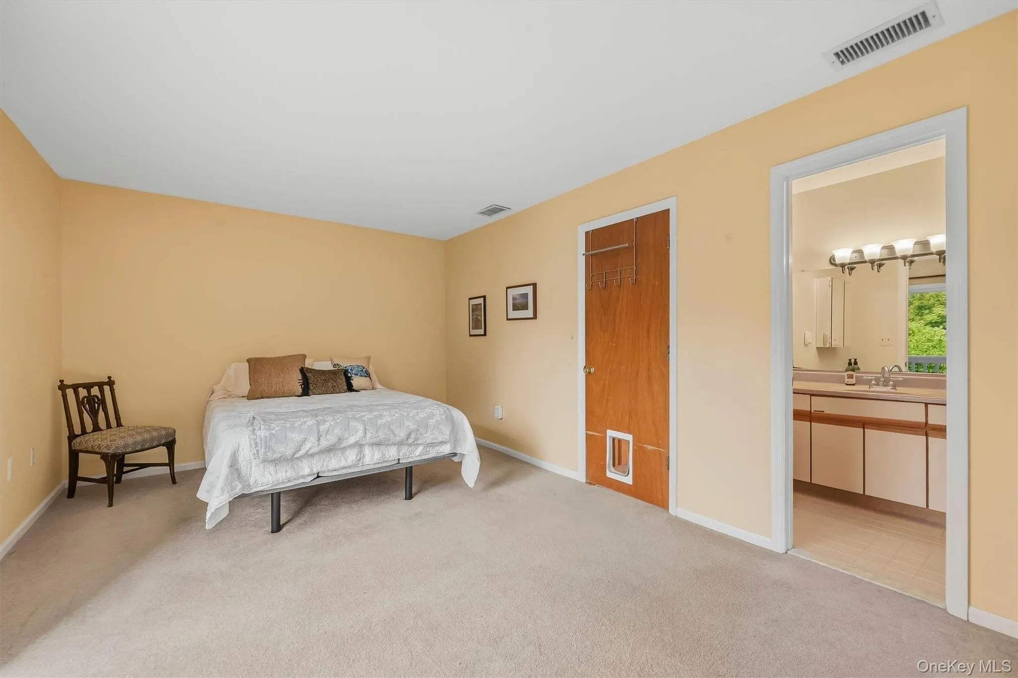 3 Moriah Lane, Middletown, NY, 2 Bedrooms Bedrooms, 5 Rooms Rooms,2 BathroomsBathrooms,Residential,For Rent,Moriah,0,1050156 3 Moriah Lane, Middletown, NY, 2 Bedrooms Bedrooms, 5 Rooms Rooms,2 BathroomsBathrooms,Residential,For Rent,Moriah,0,1050156